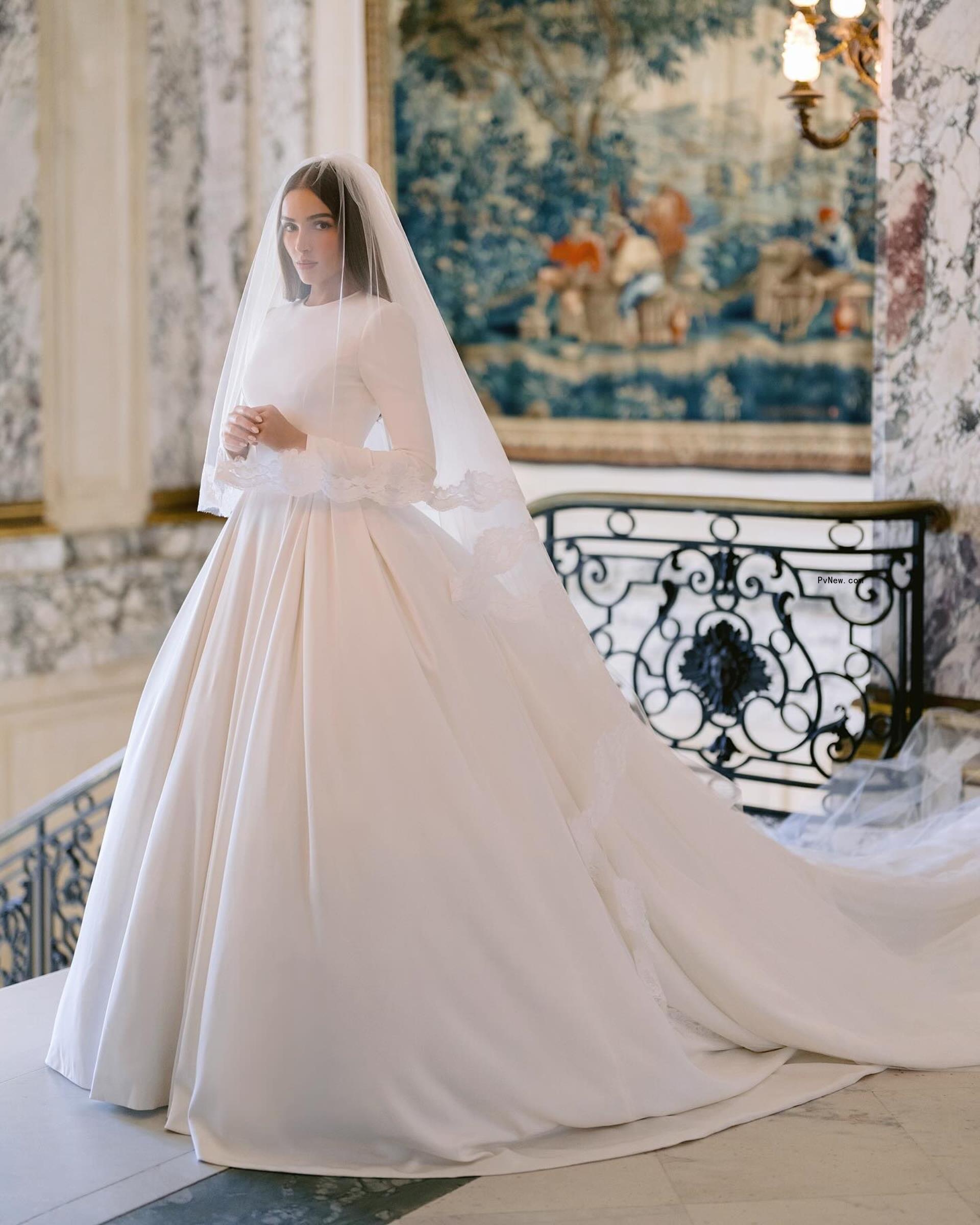 Olivia Culpo in her wedding dress