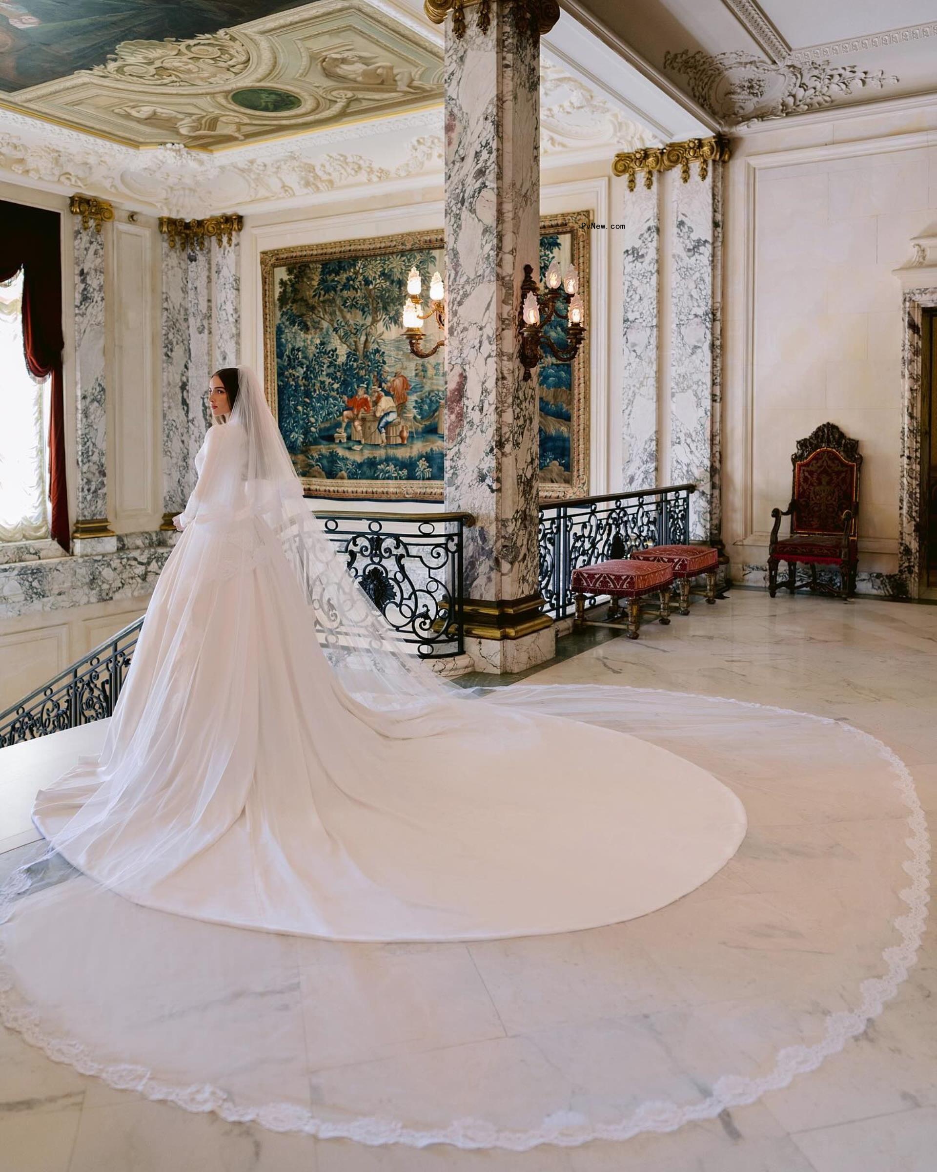 Olivia Culpo in her wedding dress.