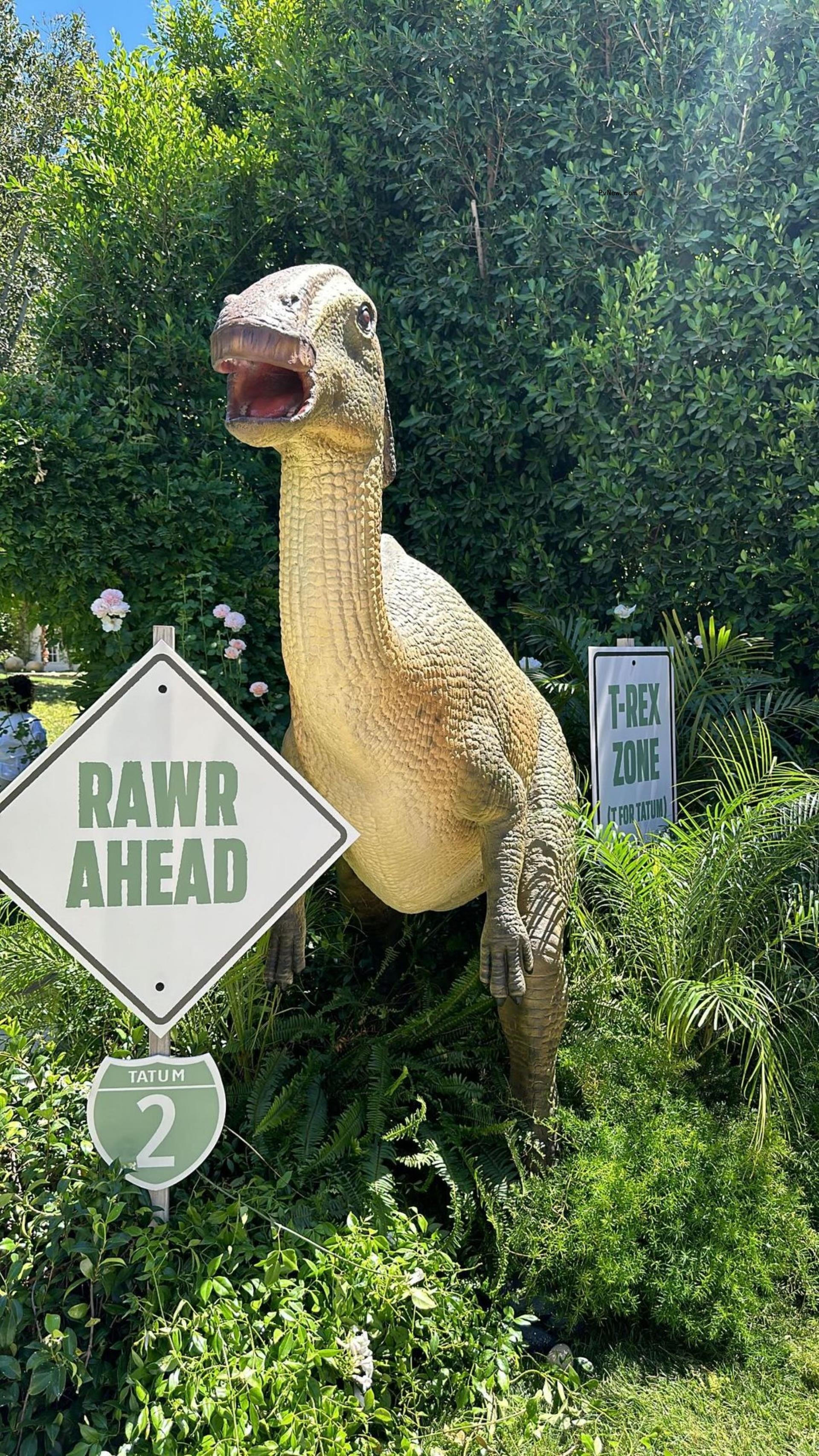 Dinosaur sculpture at Tatum Thompson's 2nd birthday bash on July 28, 2024