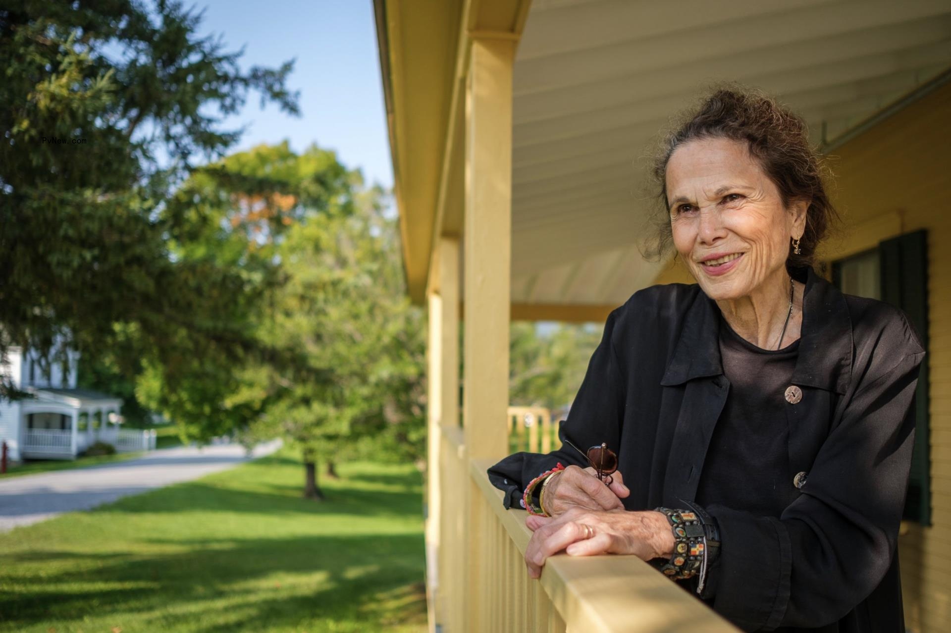 ‘Julia Alvarez: A Life Reimagined’ docu<i></i>mentary Set to Air on PBS in September