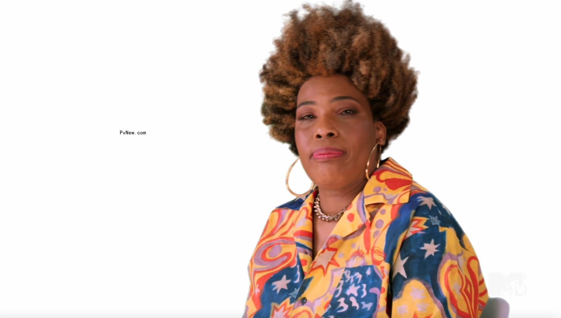 Macy Gray.
