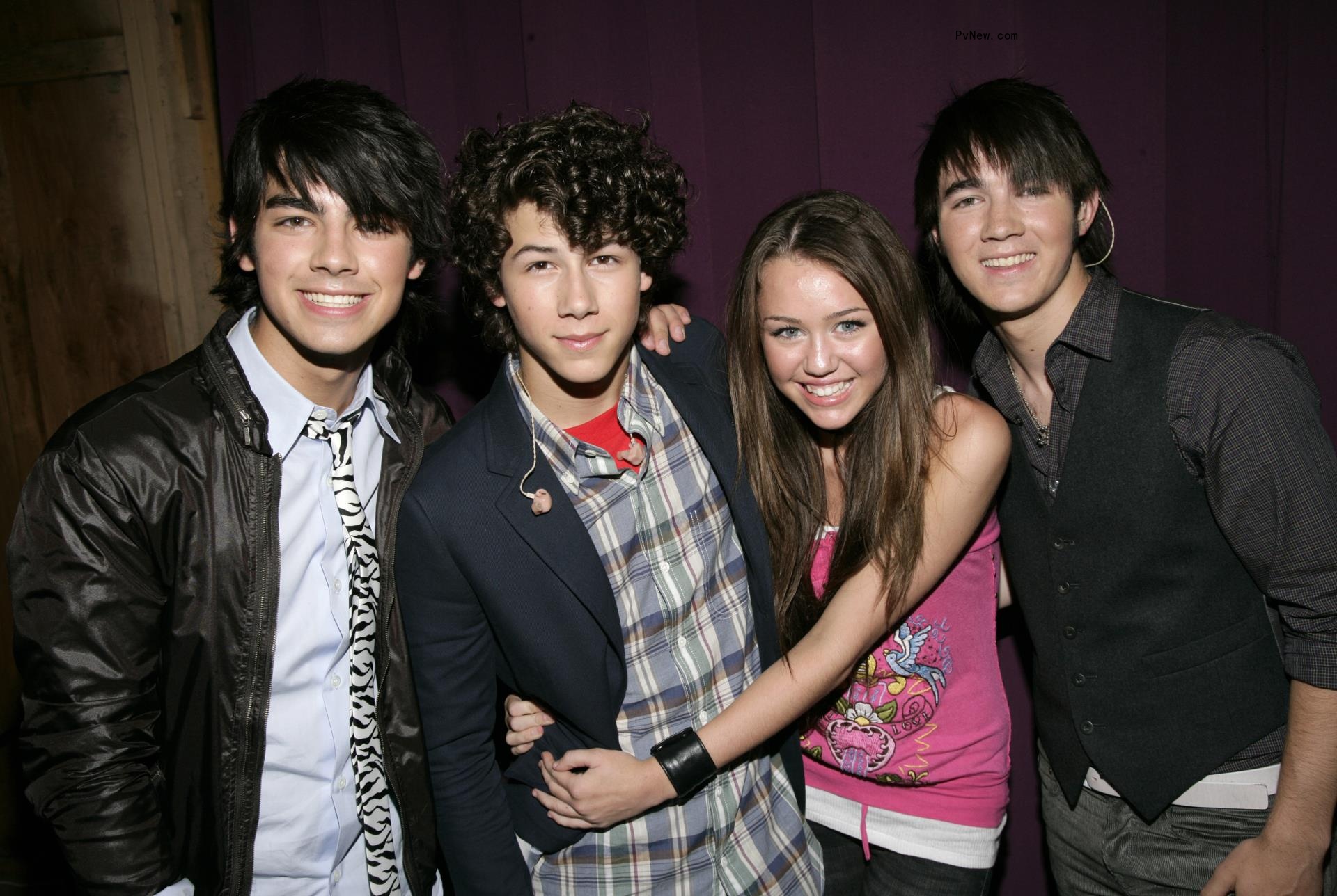 Nick Jonas, Joe Jonas, Miley Cyrus and Kevin Jonas