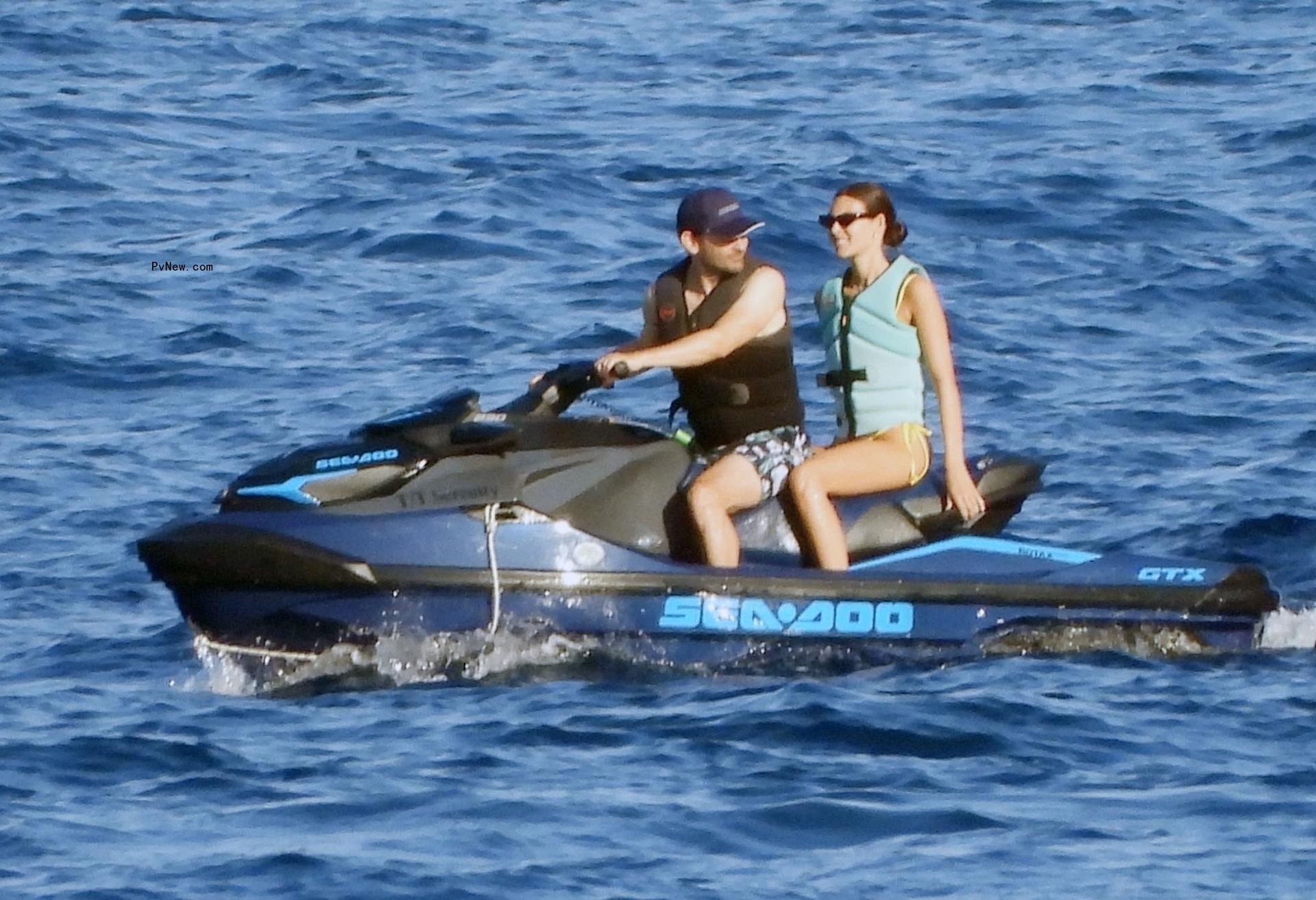 Leo<i></i>nardo Dicaprio, Cole Bennett, Camila Morrone