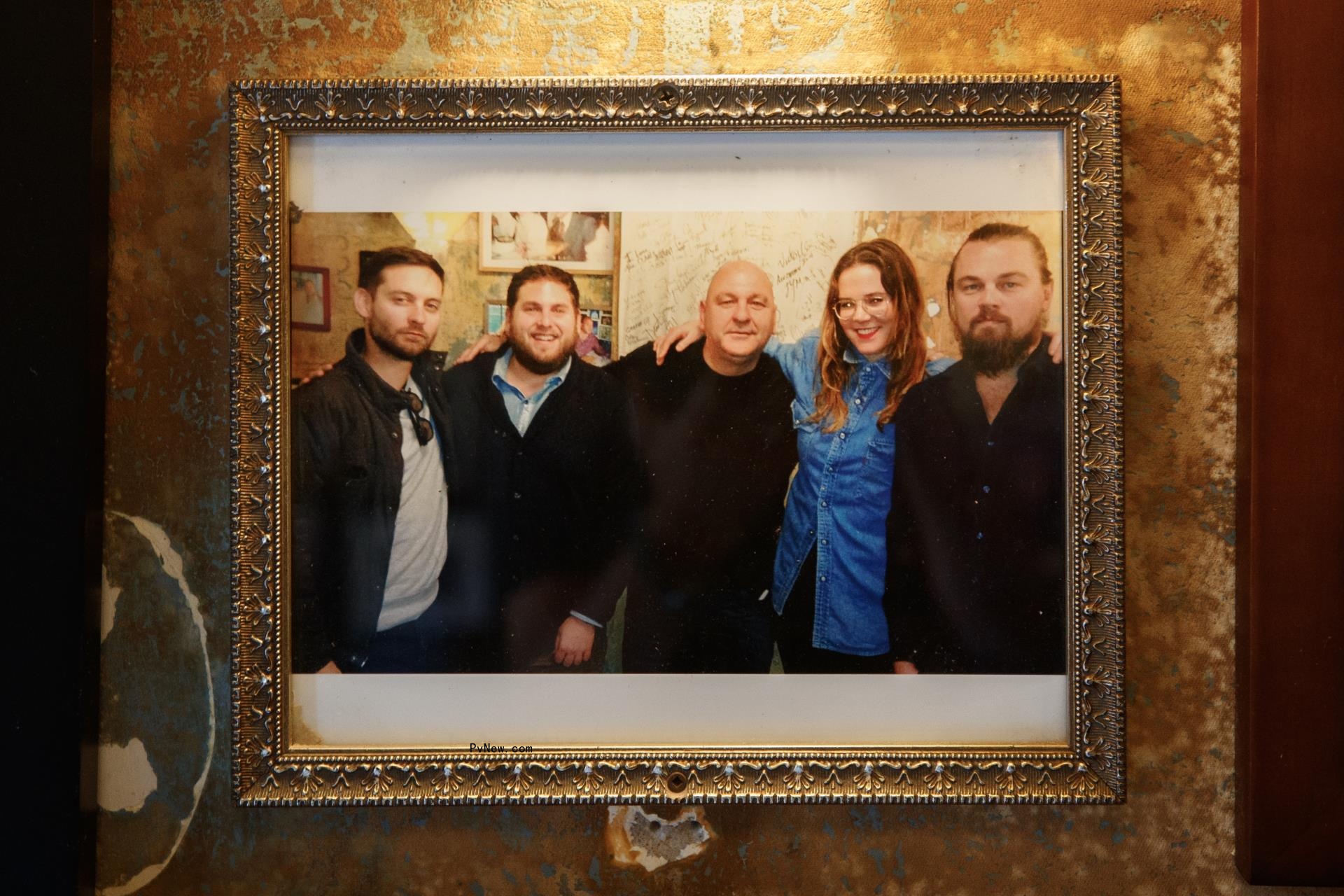 Leo<i></i>nardo DiCaprio, Tobey Maguire and Jo<i></i>nah Hill with Emilio Vitolo at Emilio's Ballato