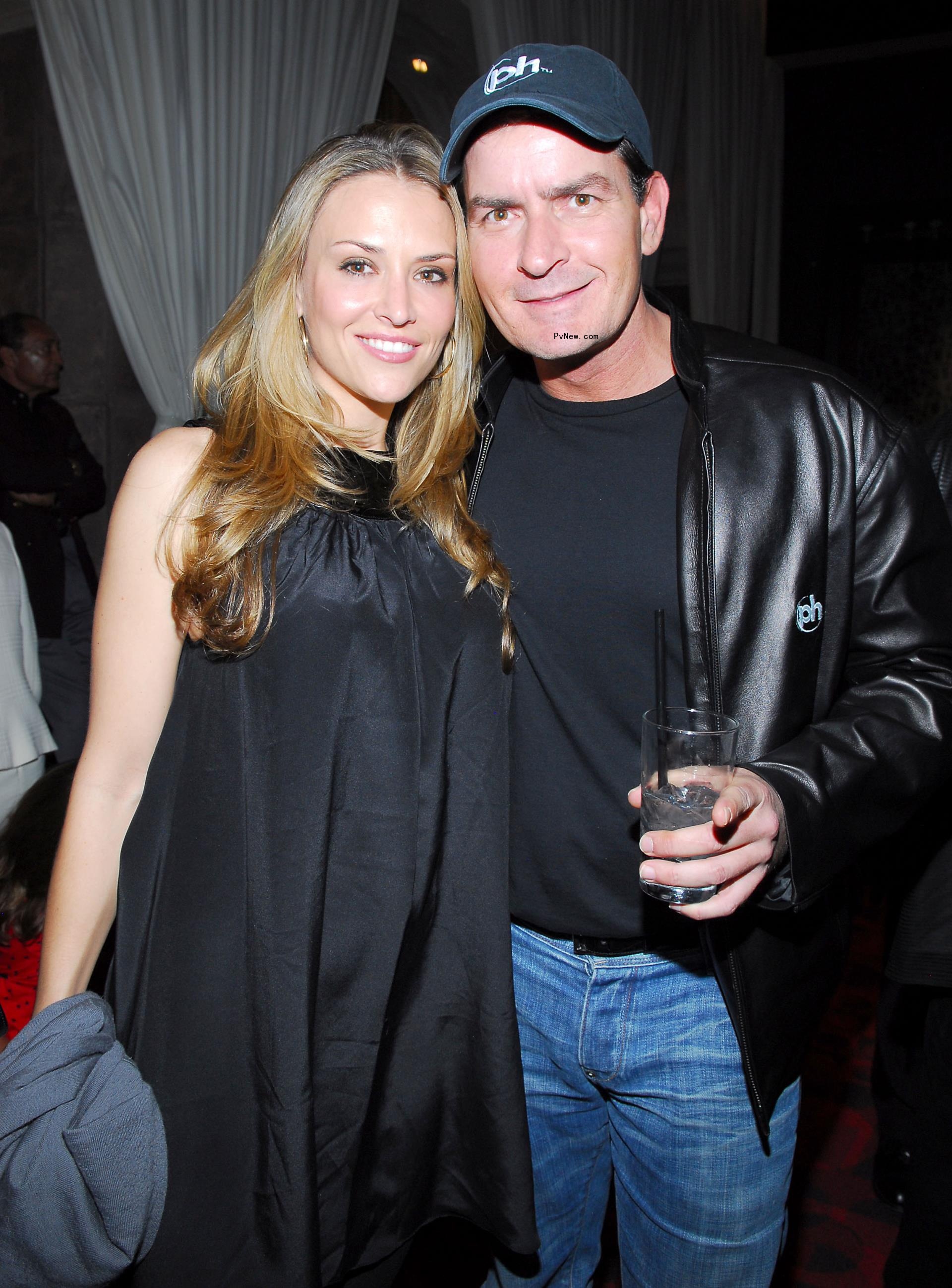 Brooke Mueller and Charlie Sheen in Las Vegas in 2007