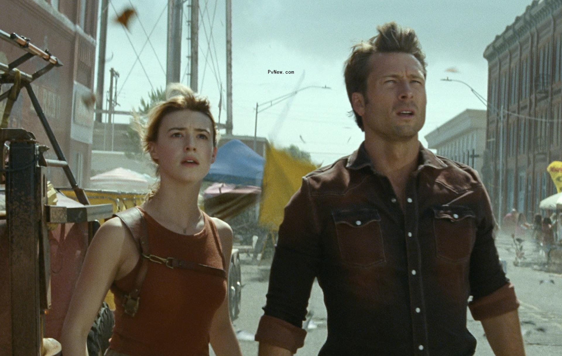 ‘Twisters’ Cut a Kiss Between Glen Powell and Daisy Edgar-Jo<i></i>nes Due to Steven Spielberg’s Advice; Powell Explains Why ‘It’s a Good Spielberg Note’