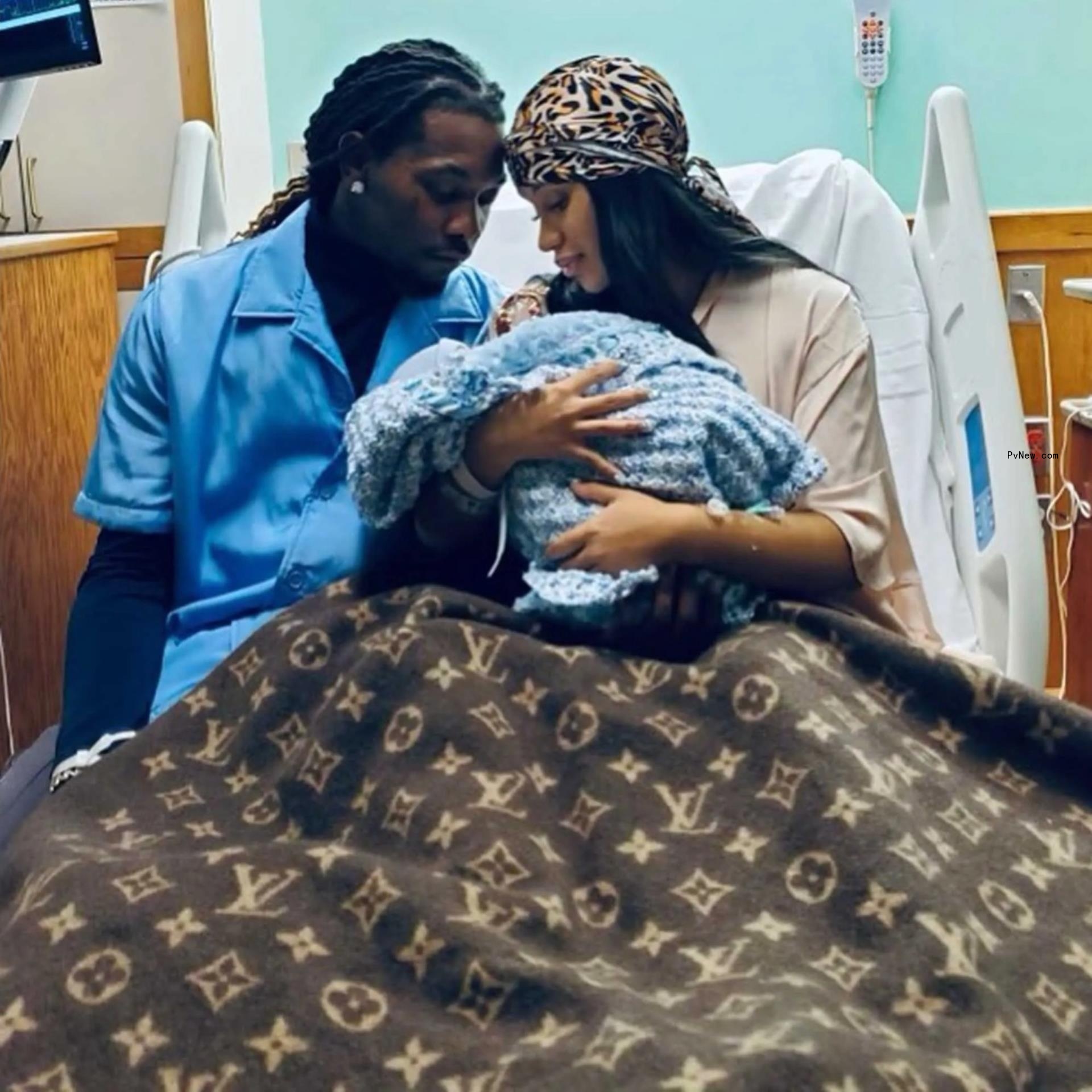 Cardi B and Offset kiss at 2023 Vanity Fair Oscars Party