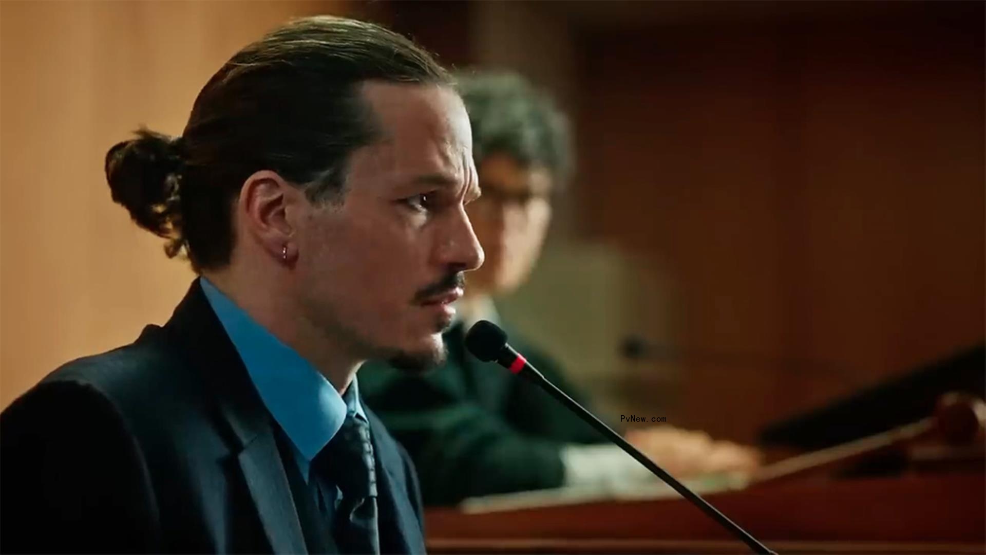 Mark Hapka as Johnny Depp