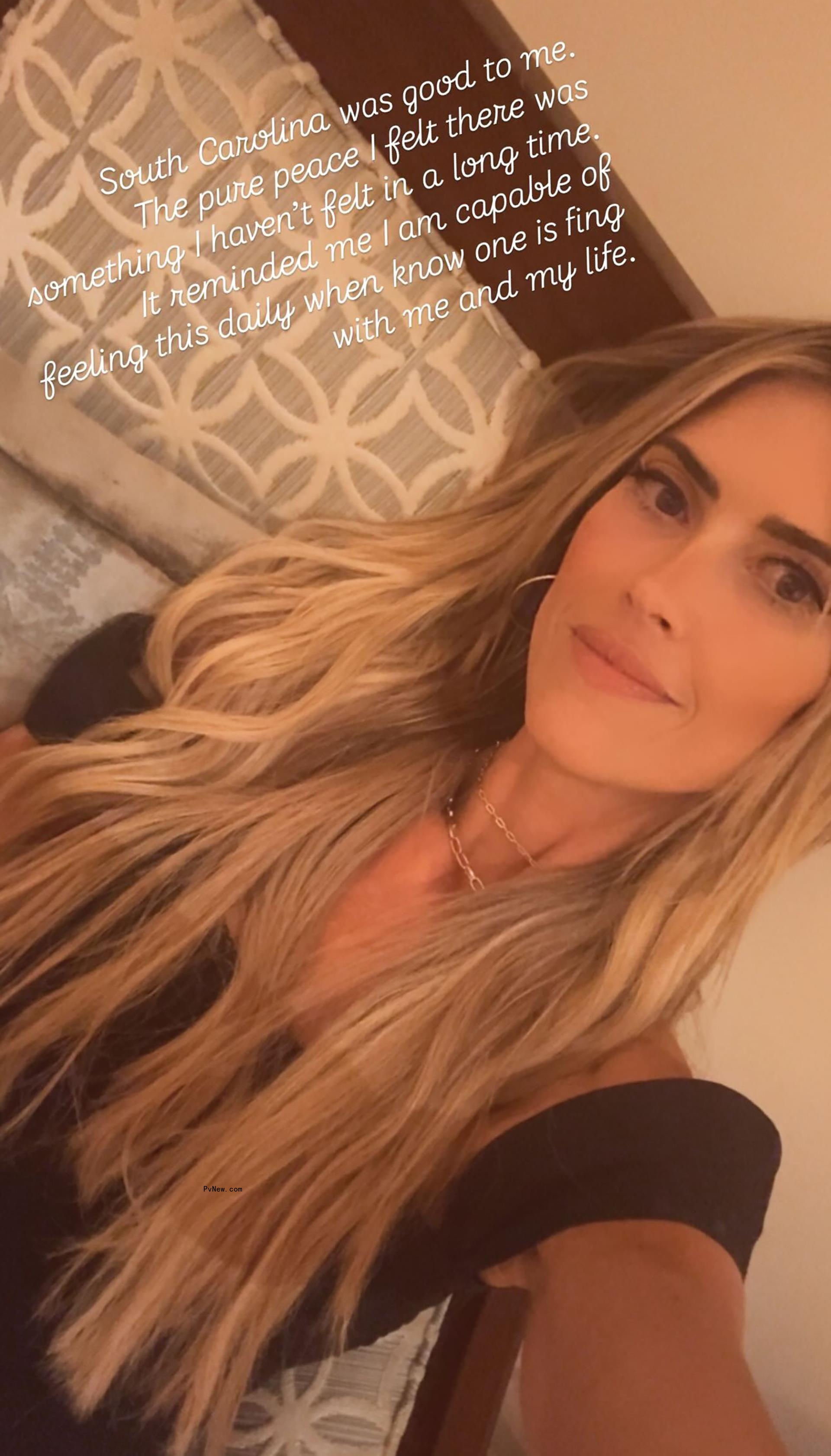 christina hall selfie