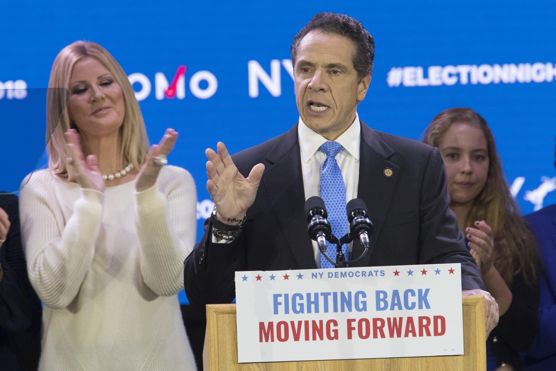 Sandra Lee and Andrew Cuomo at an event in November 2018