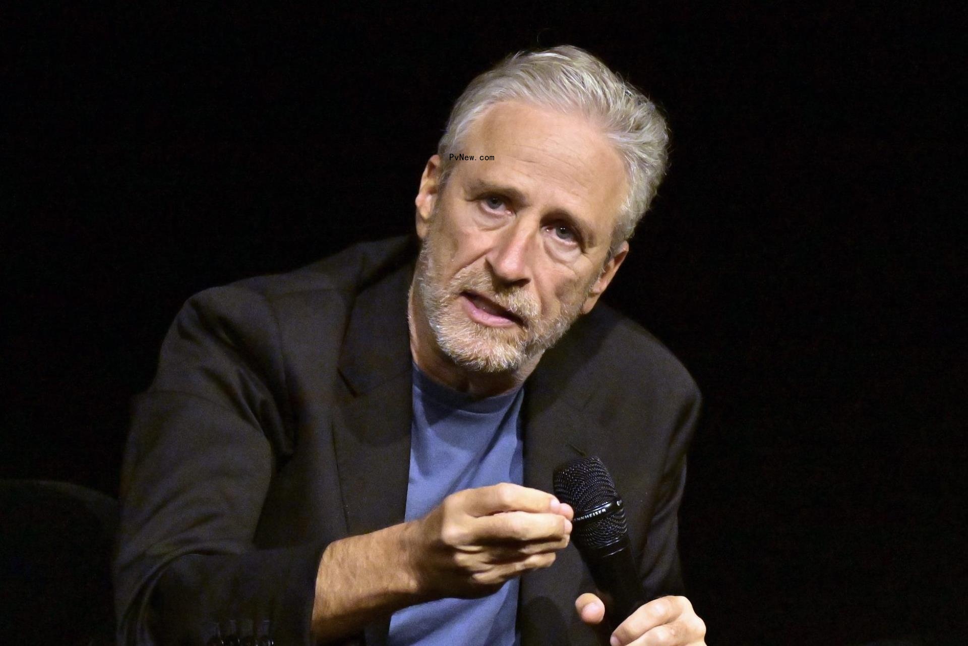 Jon Stewart Slams CNN and NBC, Claims They ‘Refuse to Allow Their Reporters to Come On’ His Podcast: ‘It’s an Embarrassment … Absolute Nonsense’
