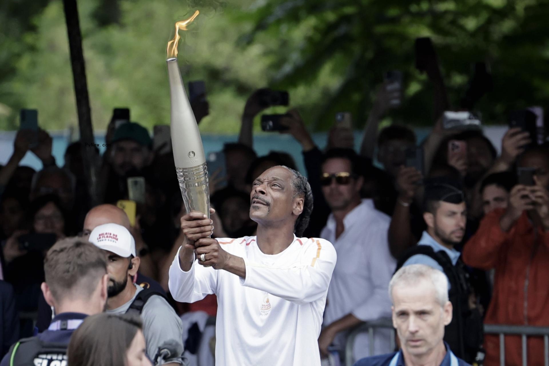 Snoop Dogg Poised to Blaze New Path at NBC’s Olympics: ‘My Preparation for Primetime Is Being Me’