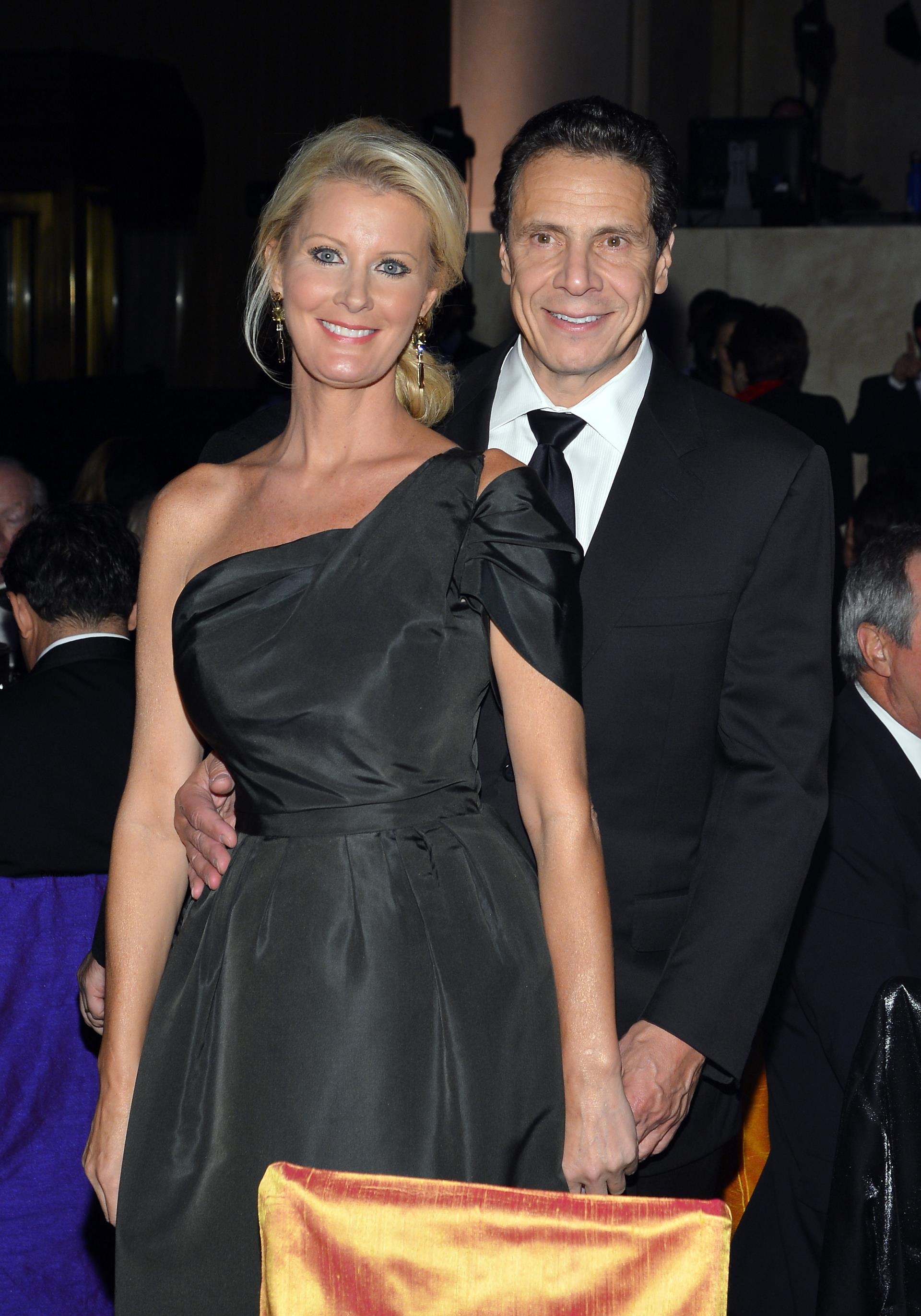 Sandra Lee and New York Governor Andrew Cuomo attend the Elton John AIDS Foundation's 12th Annual An Enduring Vision Benefit at Cipriani Wall Street on October 15, 2013.