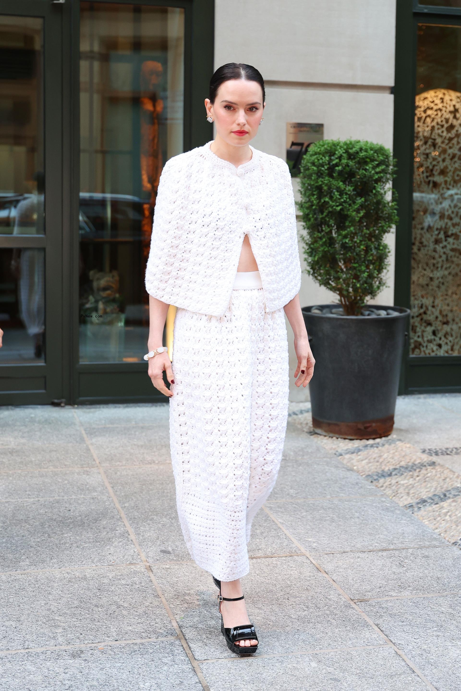 Daisy Ridley leaving her hotel in NYC in May 2024.