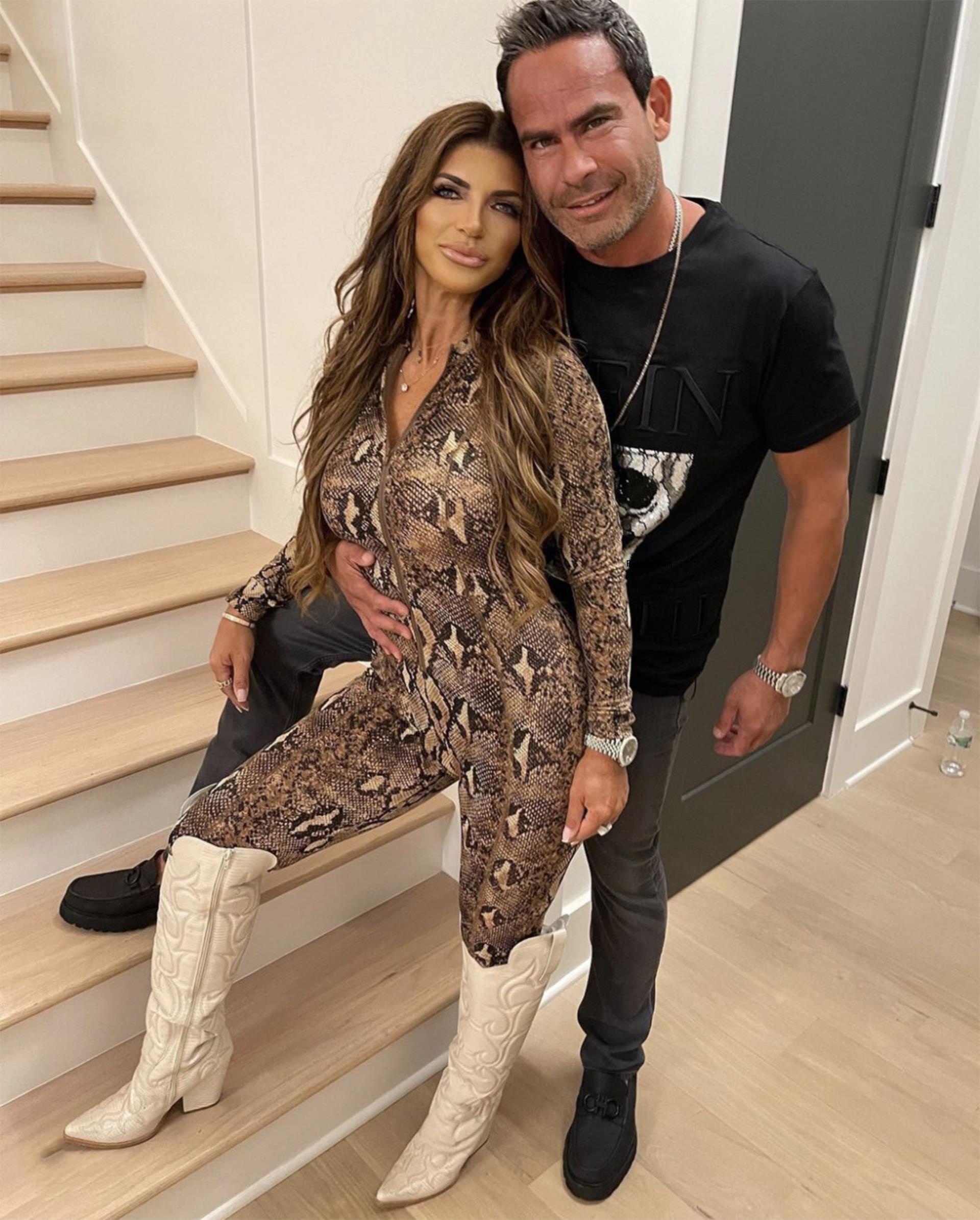 Teresa Giudice and Luis Ruelas posing for a photo