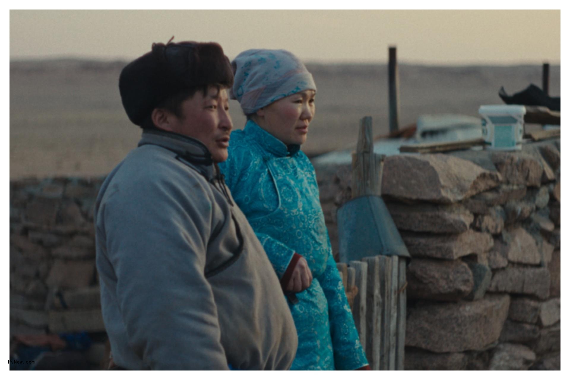 Cinephil Acquires Toro<i></i>nto Title ‘The Wolves Always Come at Night,’ a<i></i>bout Herding Family in Mongolia, Clip Debuts