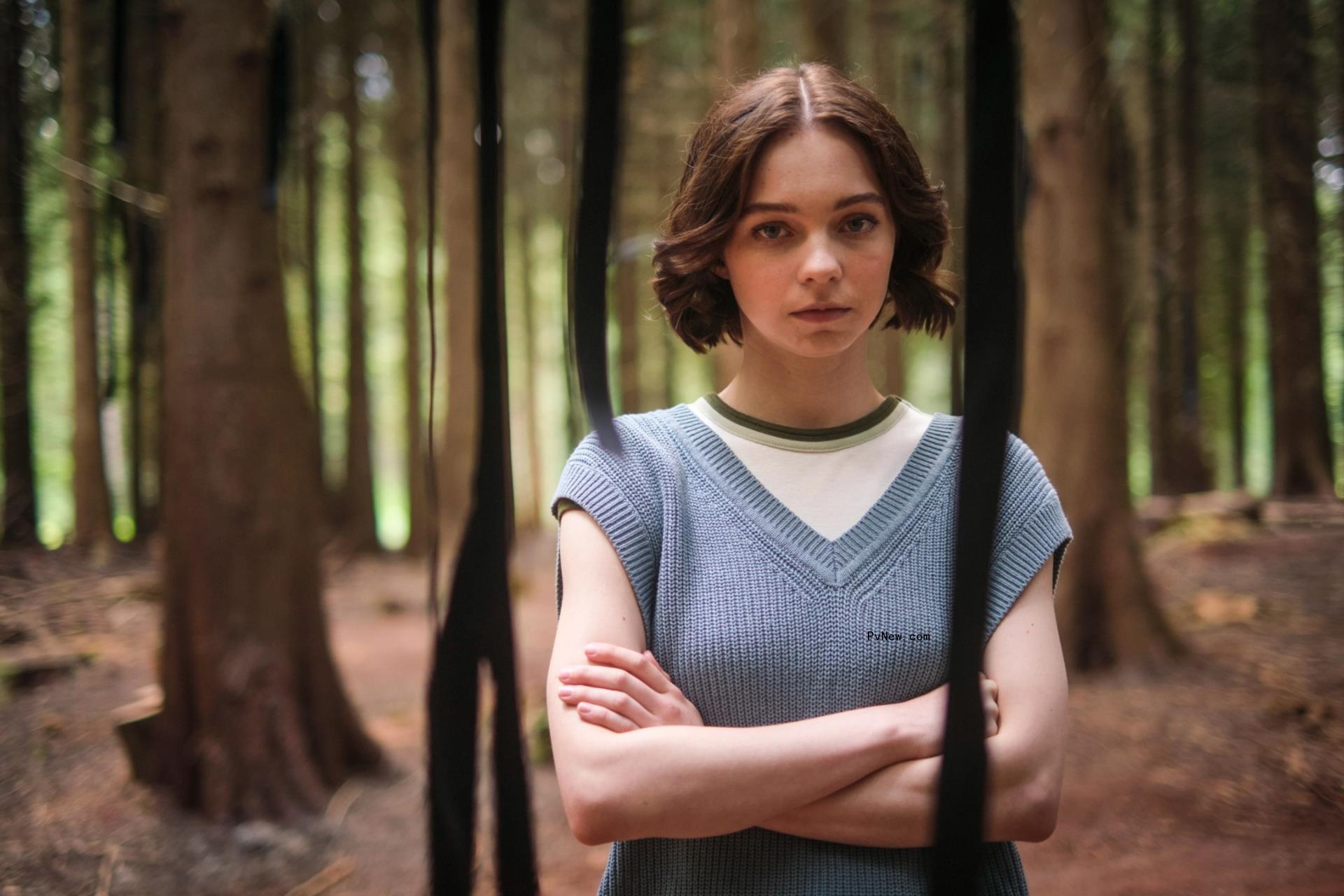 Emma Myers Learned to Do a British Accent in Two Weeks For ‘A Good Girl’s Guide to Murder’: ‘I Haven’t Done a Character Like Pip Before’