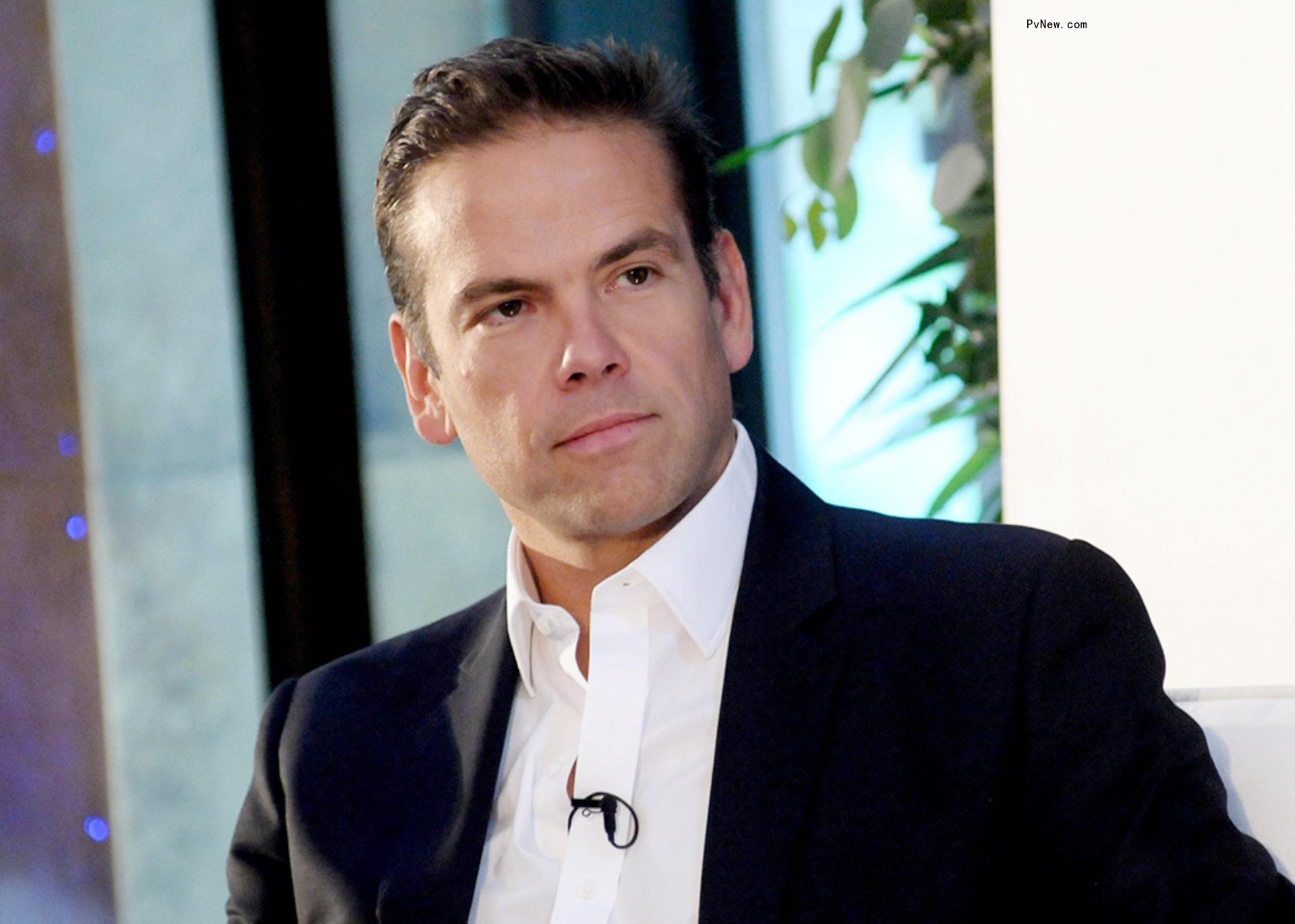 Fox Sees Q4 Profit Slip Despite Boost in Revenue