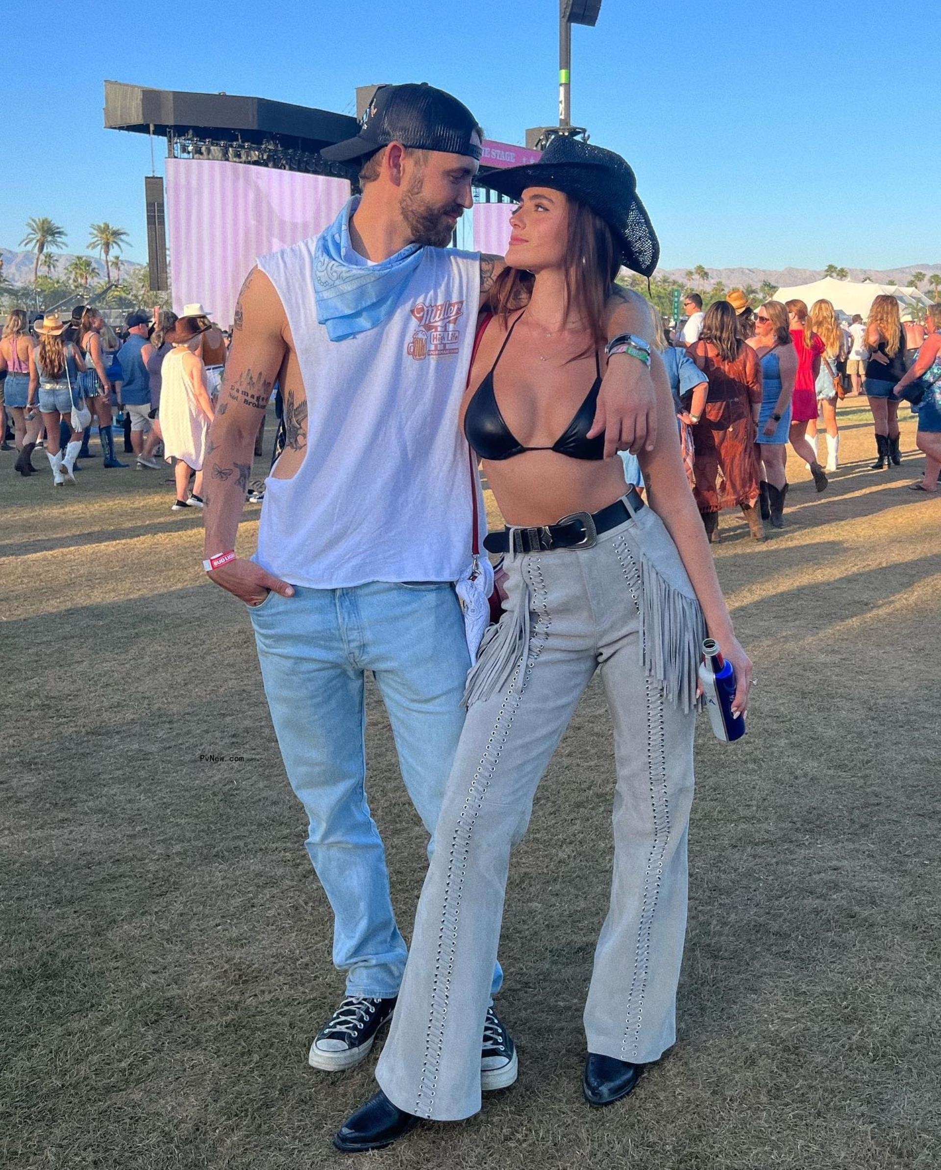 Nick Viall and Natalie Joy posing together