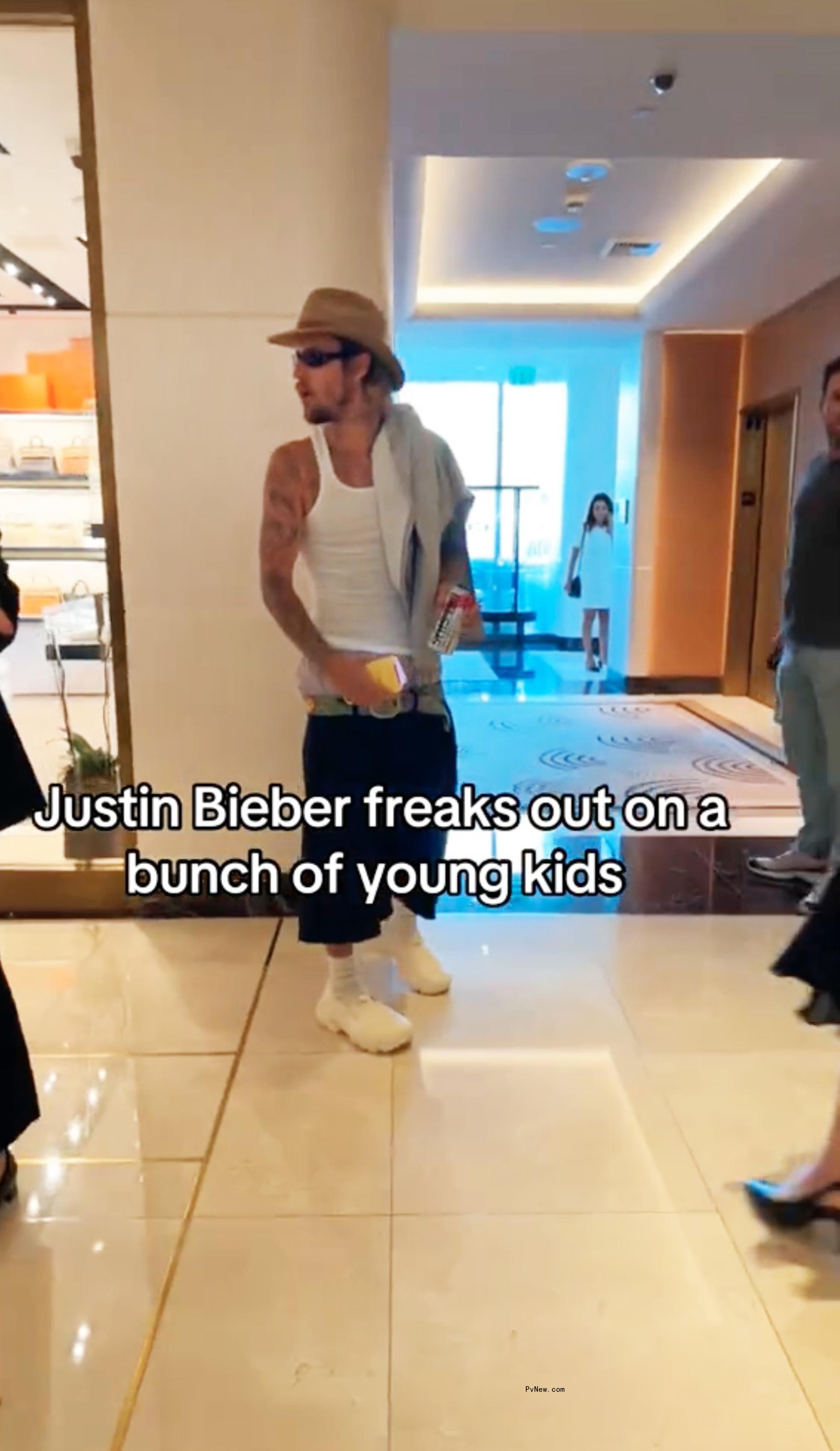 Justin Bieber filmed scolding kids