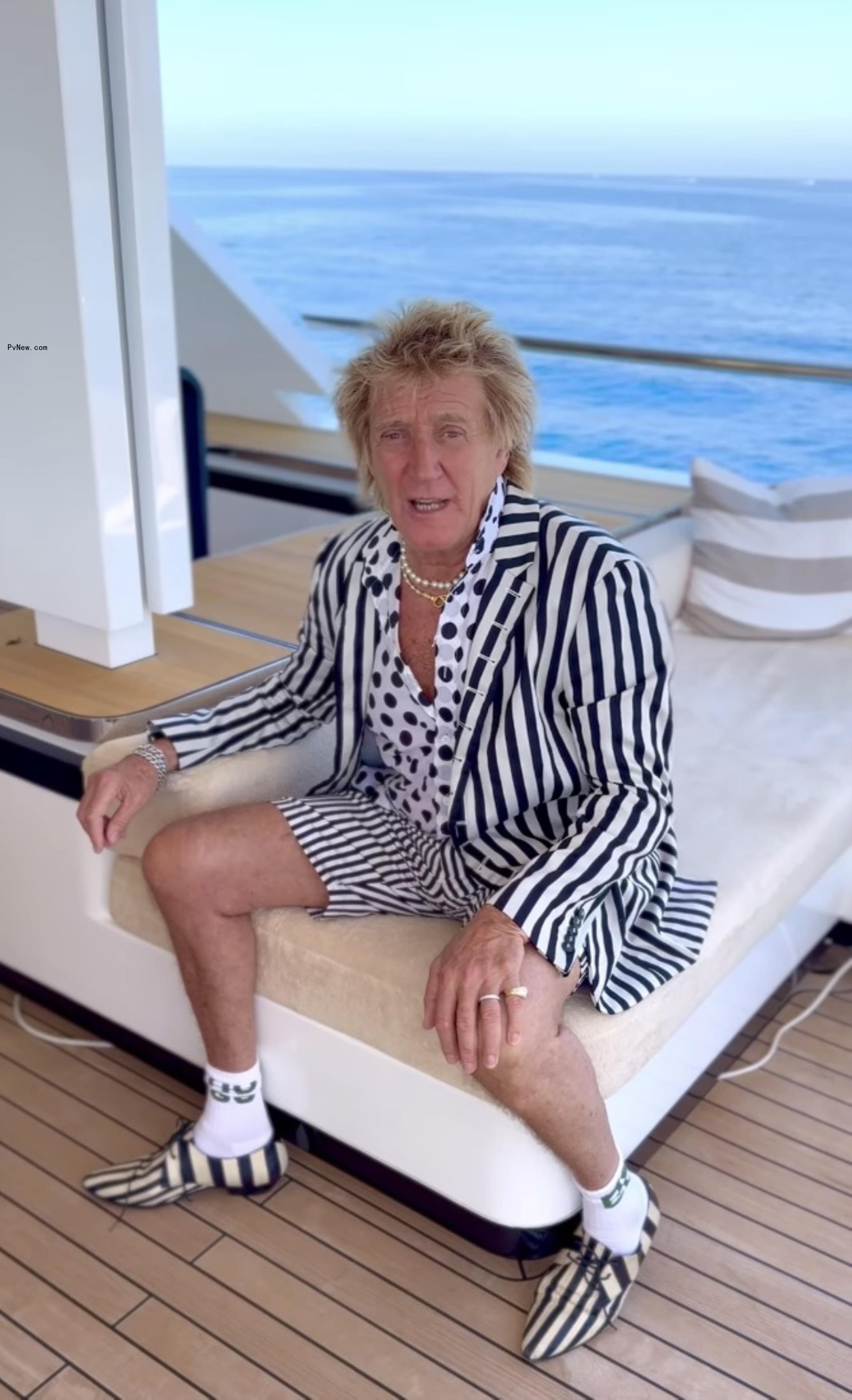  Rod Stewart