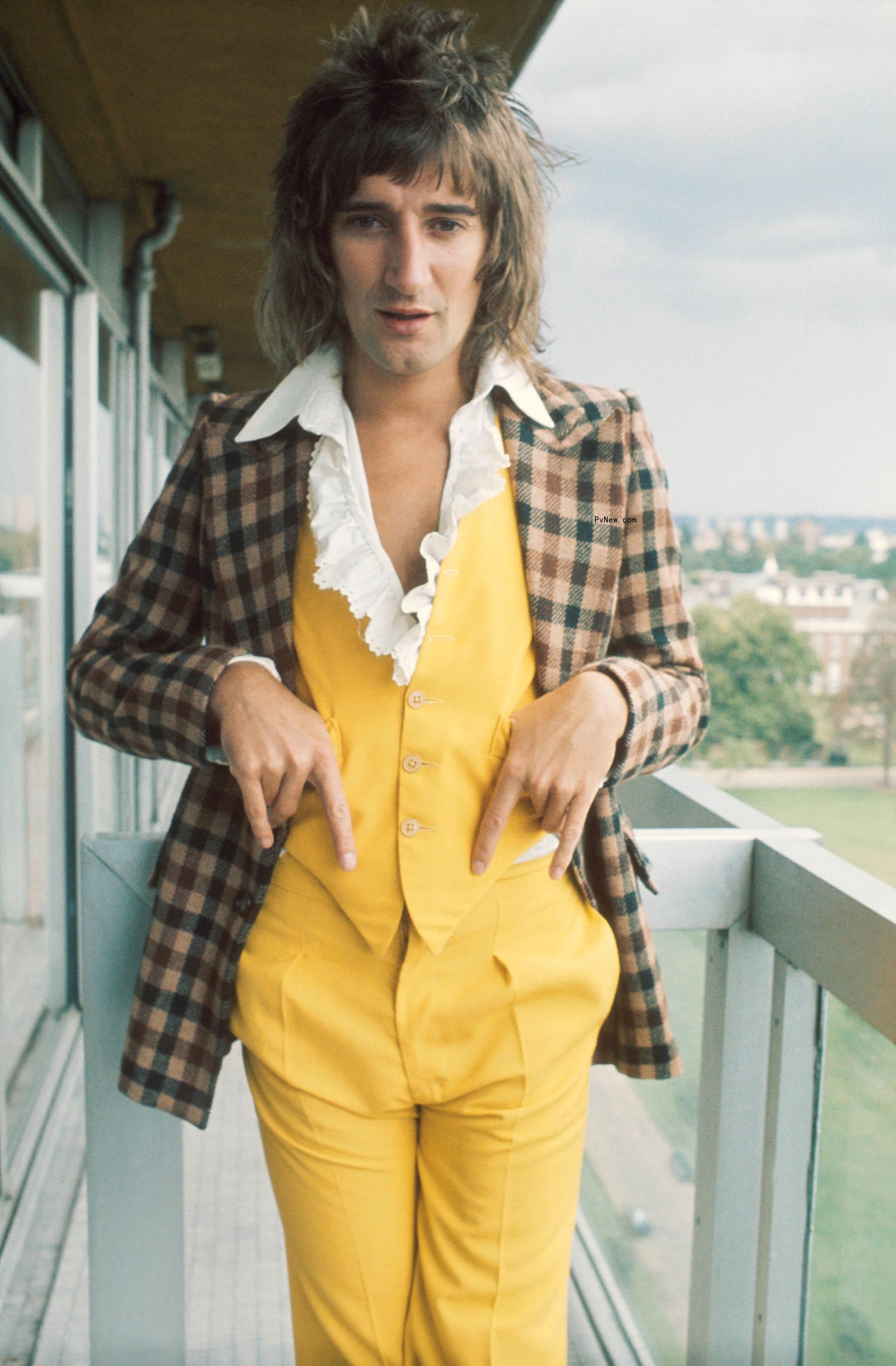  Rod Stewart in 1974