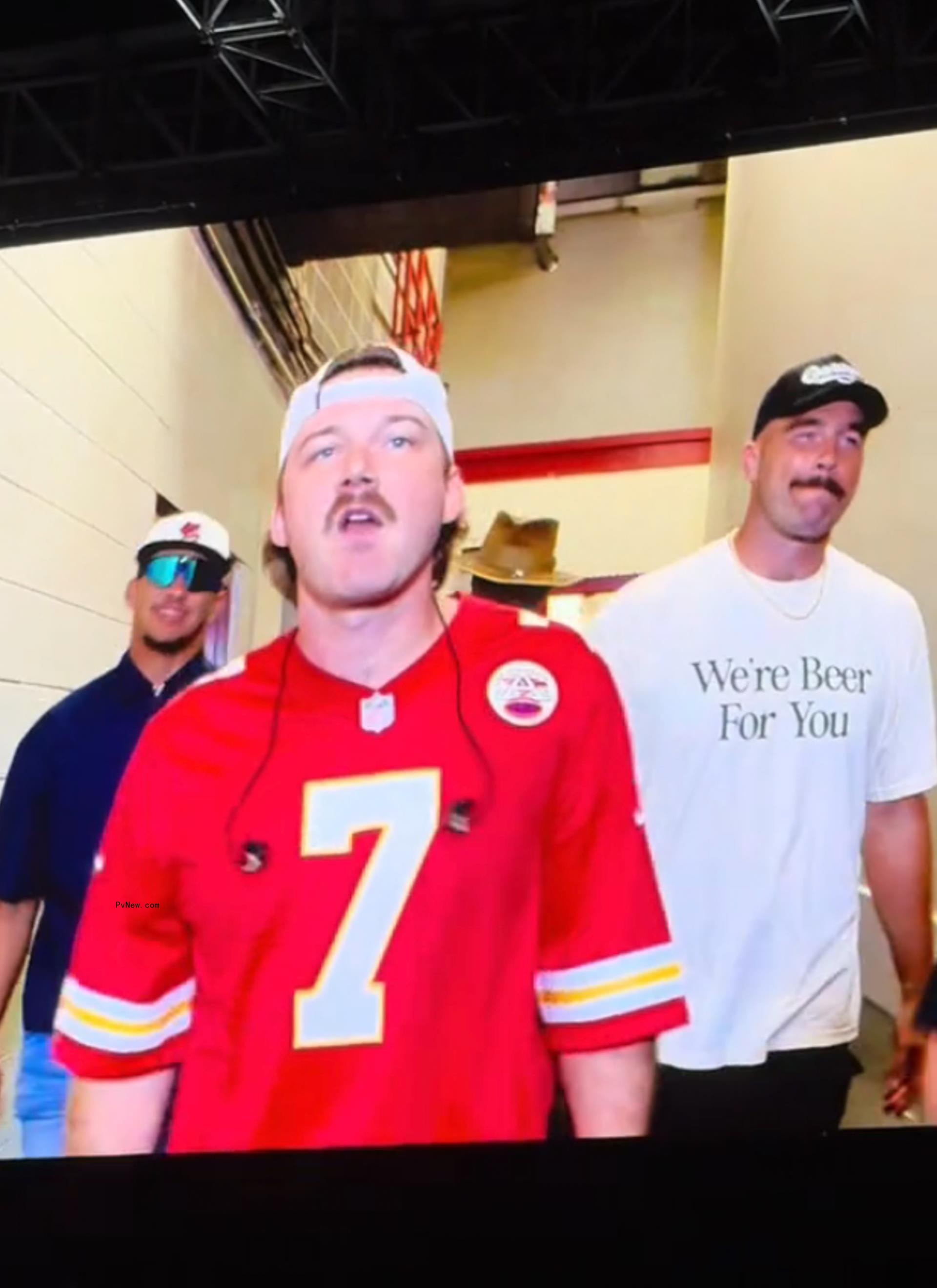 Travis Kelce and Patrick Mahomes join Morgan Wallen ahead of his co<i></i>ncert in Kansas City, Mo. 