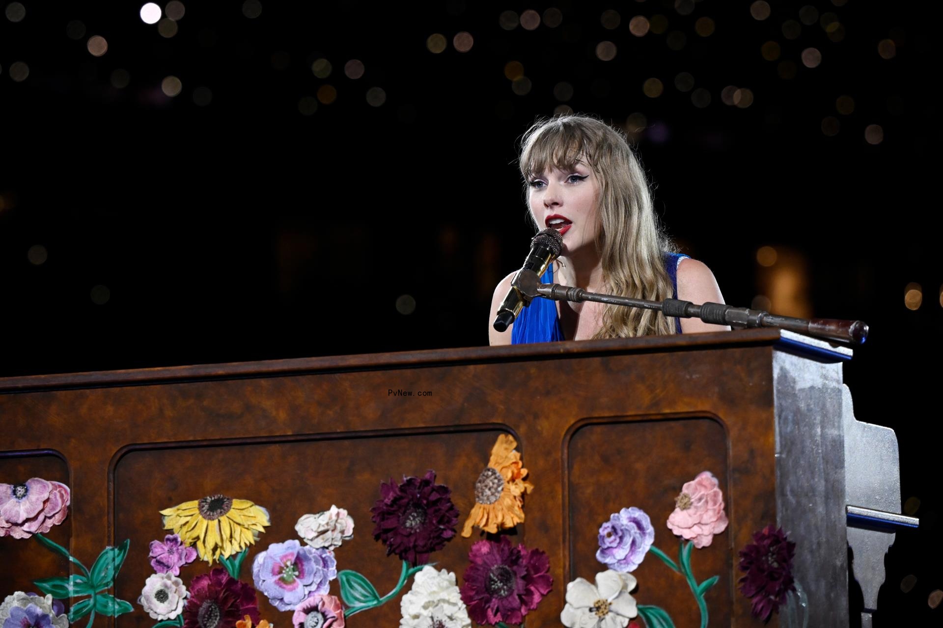 Taylor Swift performs on stage at Johan Cruijff Arena on July 05, 2024 in Amsterdam.