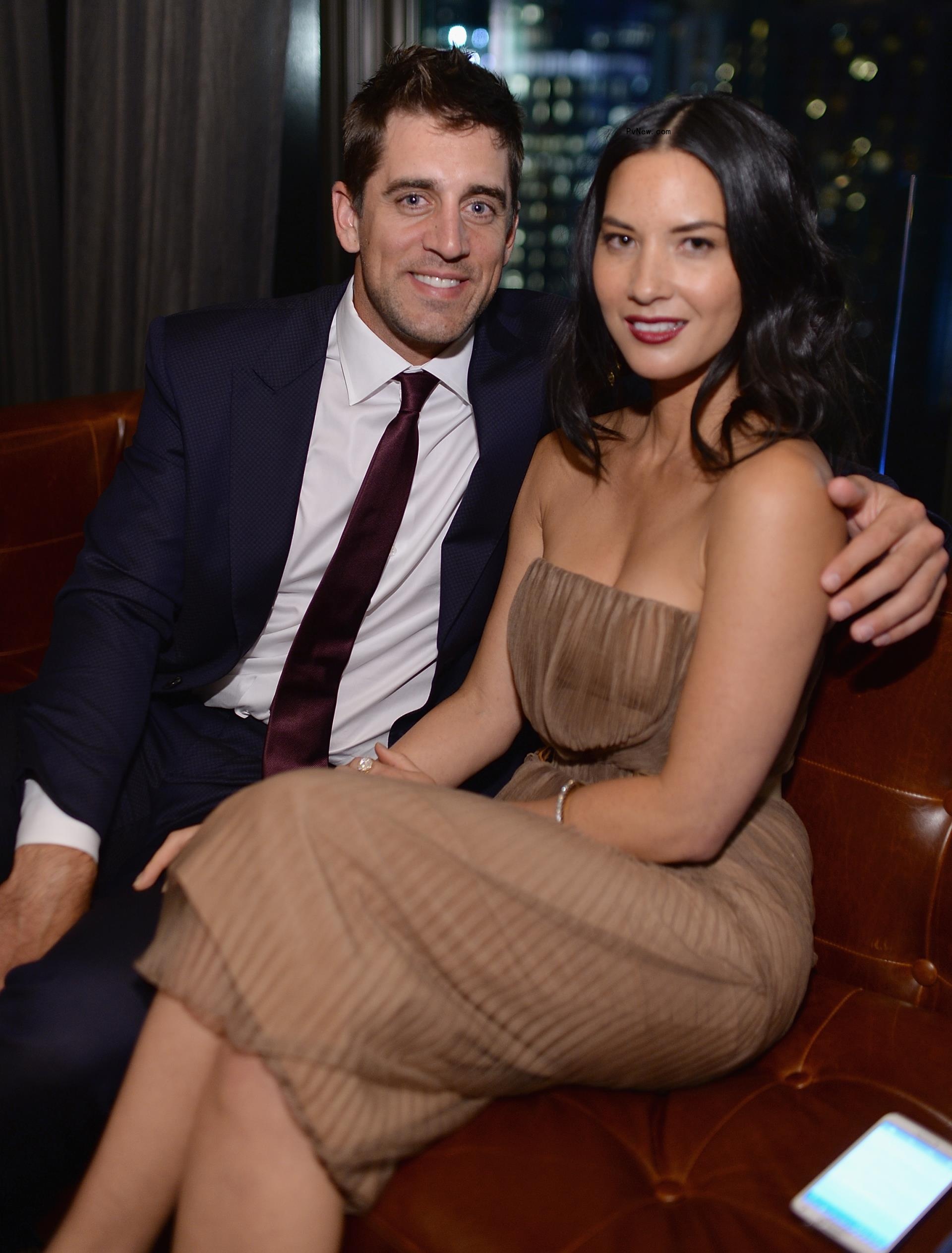 Olivia Munn and Aaron Rodgers in 2014. 