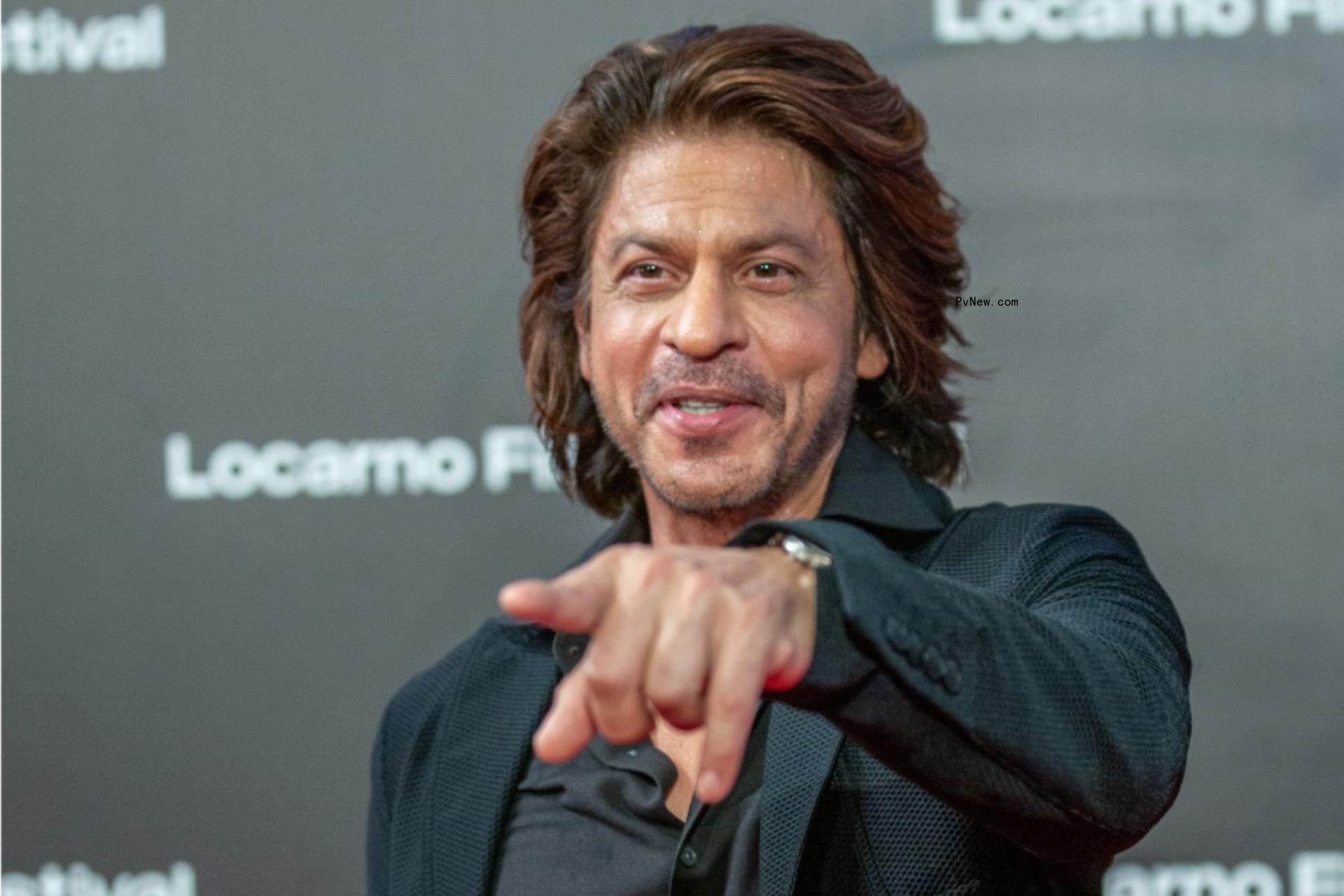 Shah Rukh Khan Talks Brad Pitt’s Jaw, Swiss Chocolate and Bollywood Celebrity at Rollicking Locarno Masterclass: ‘I Wear Stardom Like a T-Shirt, Not a Tuxedo’