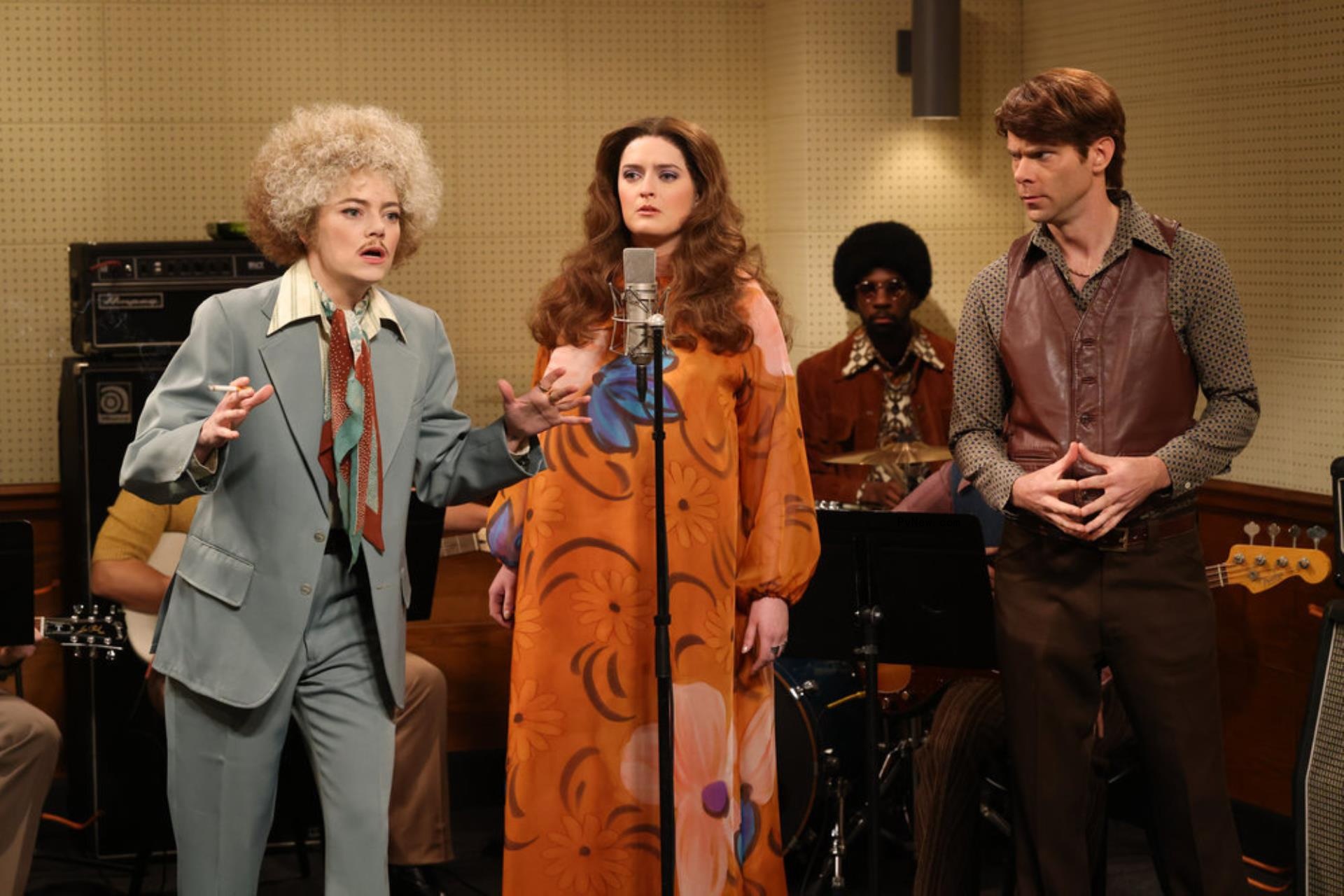 ‘SNL’ Hair and Makeup Team on How They Tackled Glittery JoJo Siwa Makeup and Emma Stone’s Sleazy Record Producer Look in Season 49