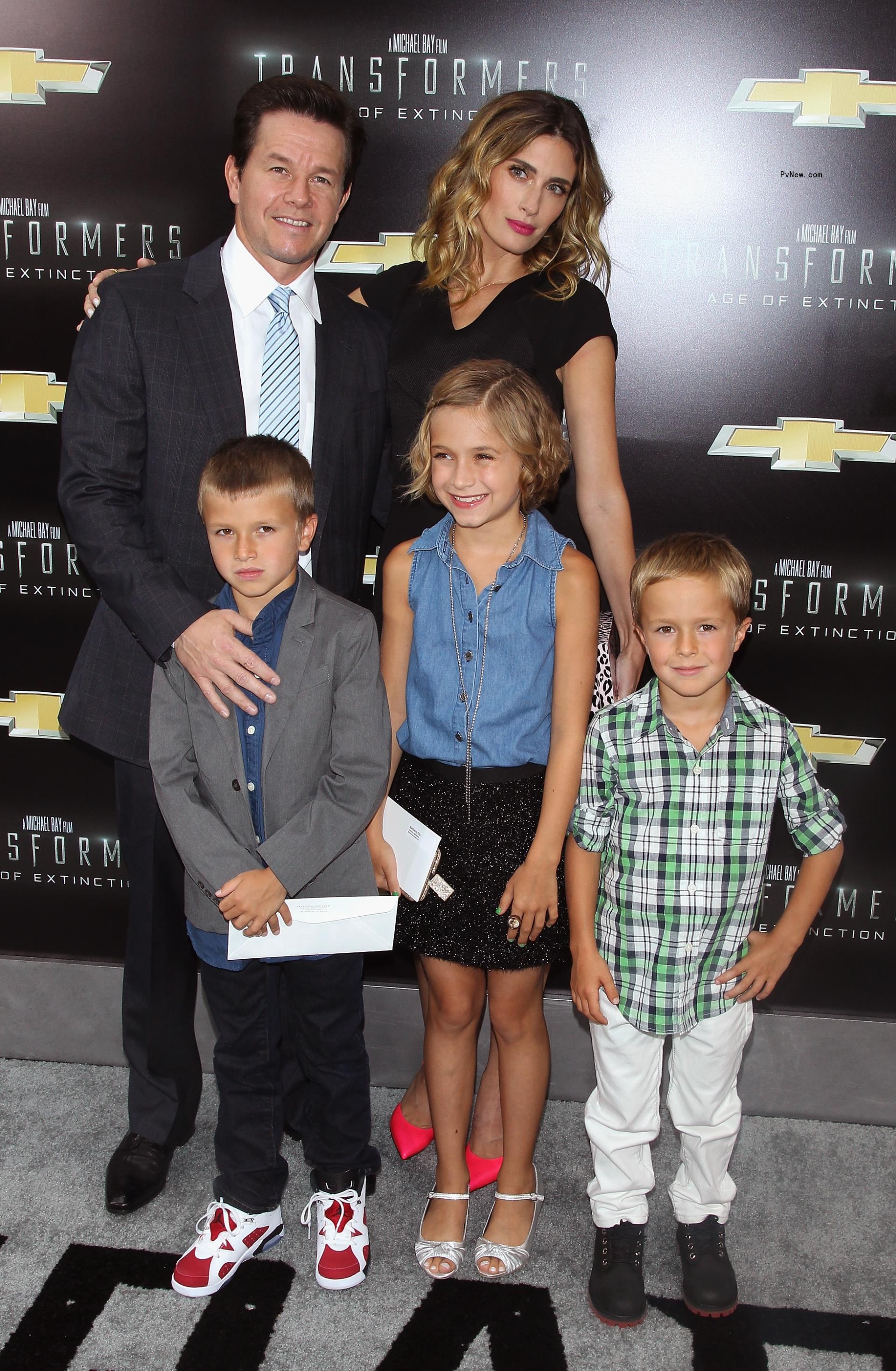 Mark Wahlberg, Rhea Durham and kids at June 2014 premiere of 