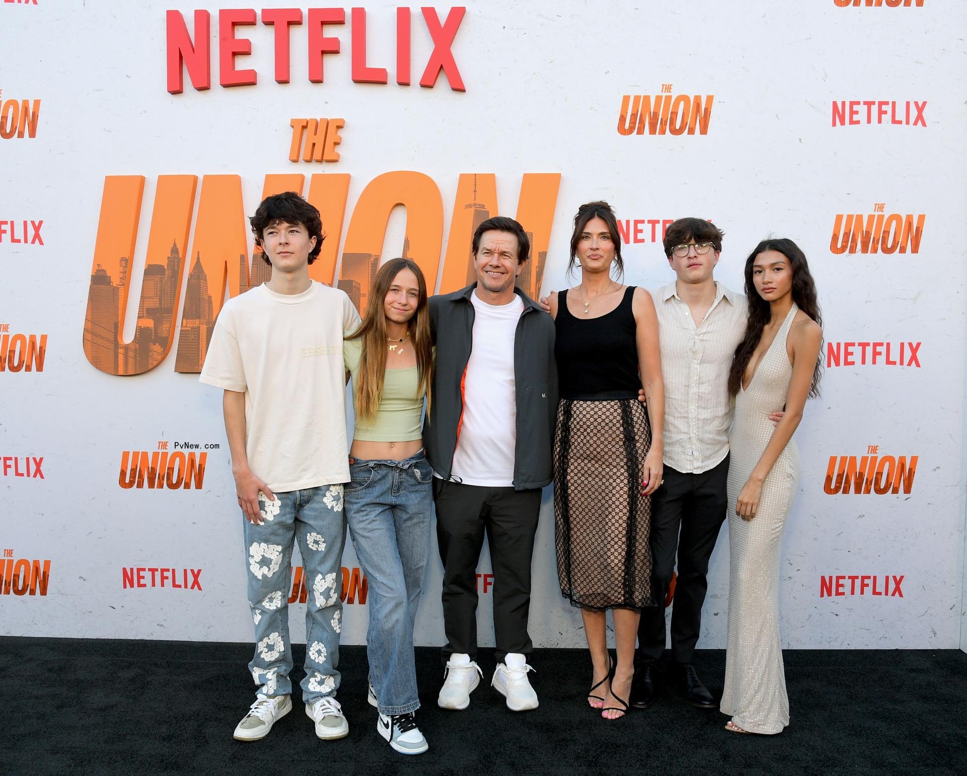 Mark Wahlberg, Rhea Durham and four kids at 