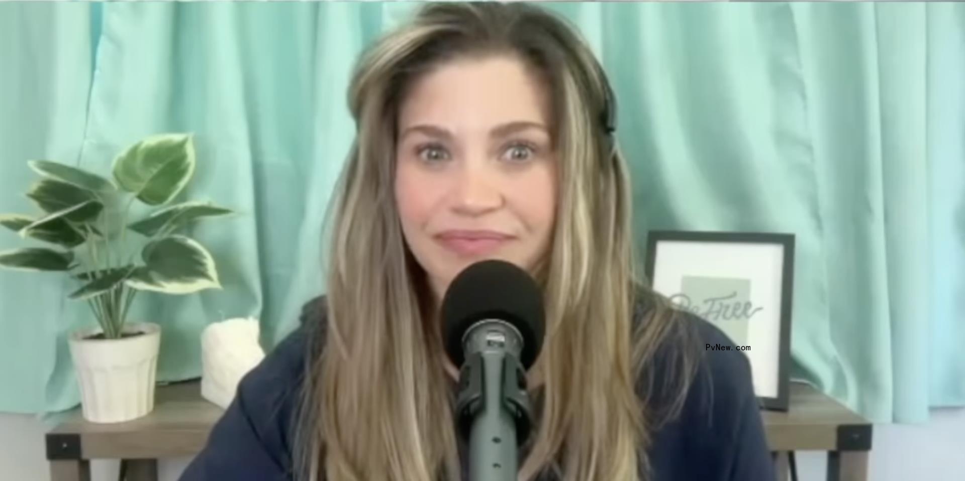 Danielle Fishel on her podcast