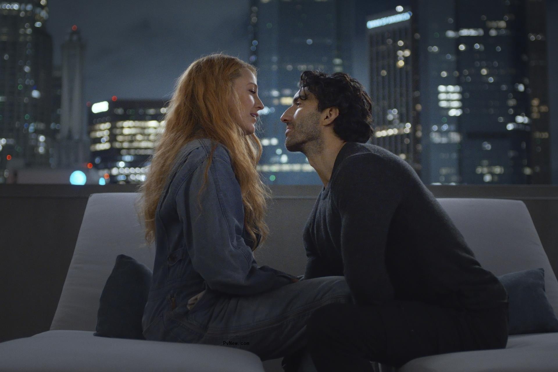 Justin Baldoni, right, and Blake Lively in a scene from 