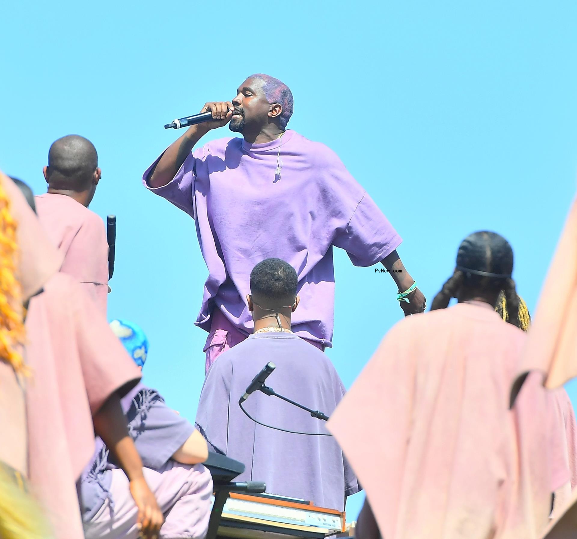 Kanye West performing with Sunday Service at 2019 Coachella.