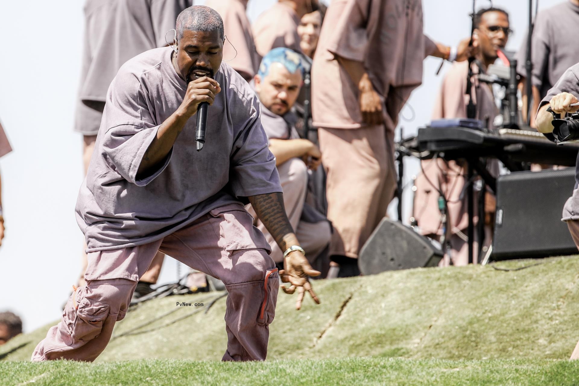 Kanye West performing with Sunday Service at 2019 Coachella.