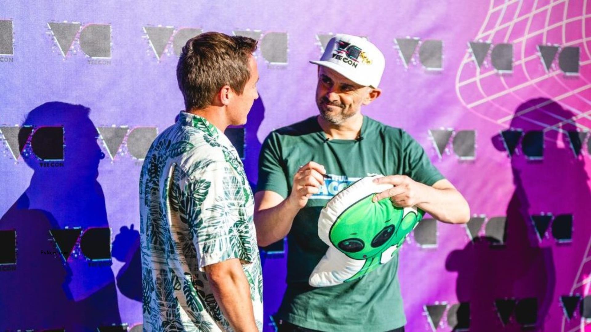 NFTs, MBAs, CMOs and a Dash of Brat: VeeCon Event in Los Angeles Brings Together the World of ‘Serial Entrepreneur’ Gary Vaynerchuk