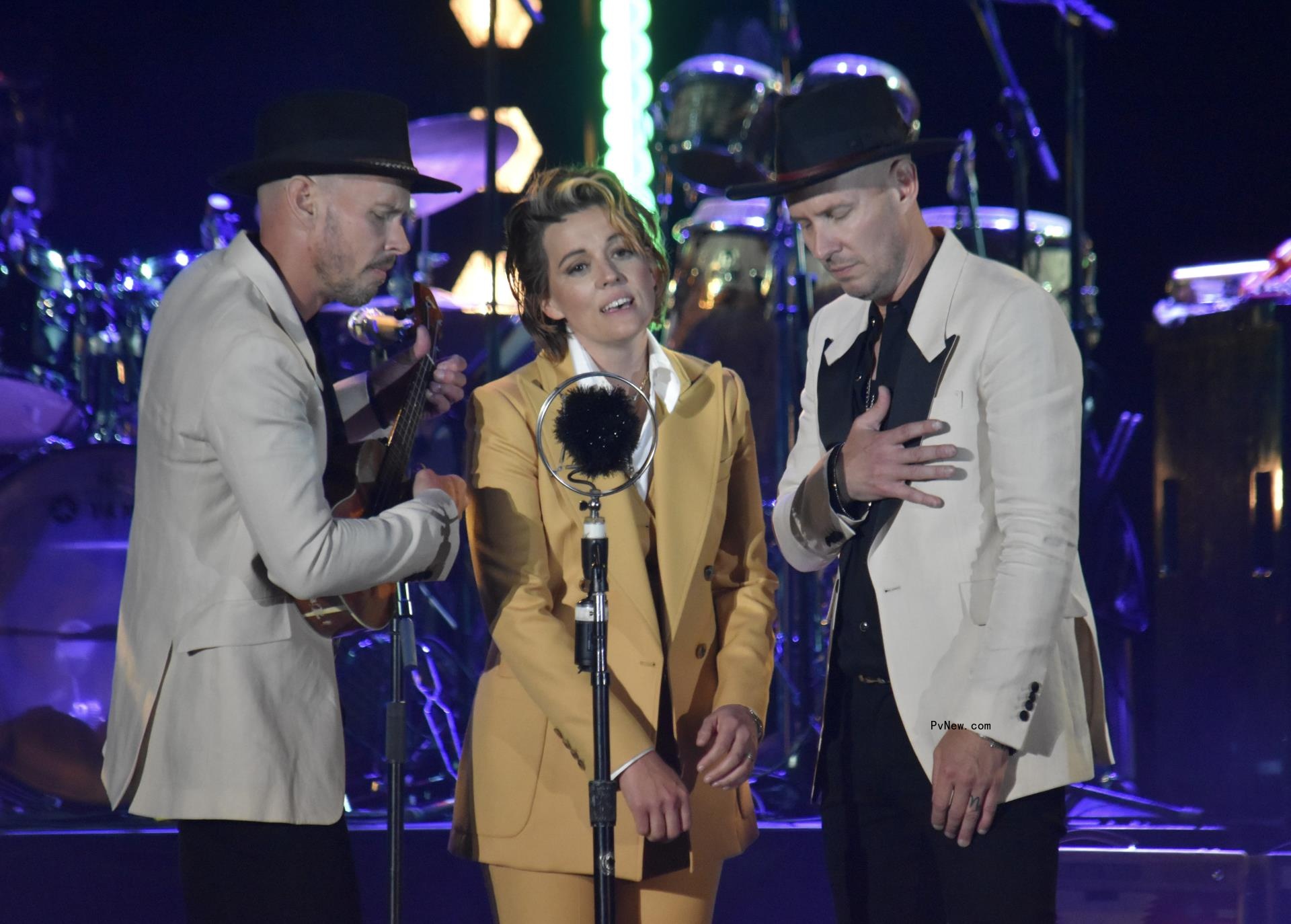 Hanseroth Twins Step Into the Spotlight, Sans Brandi Carlile, as a Duo: ‘You’re Naked… We Can’t Hide Behind Our Big Sis Right Now’