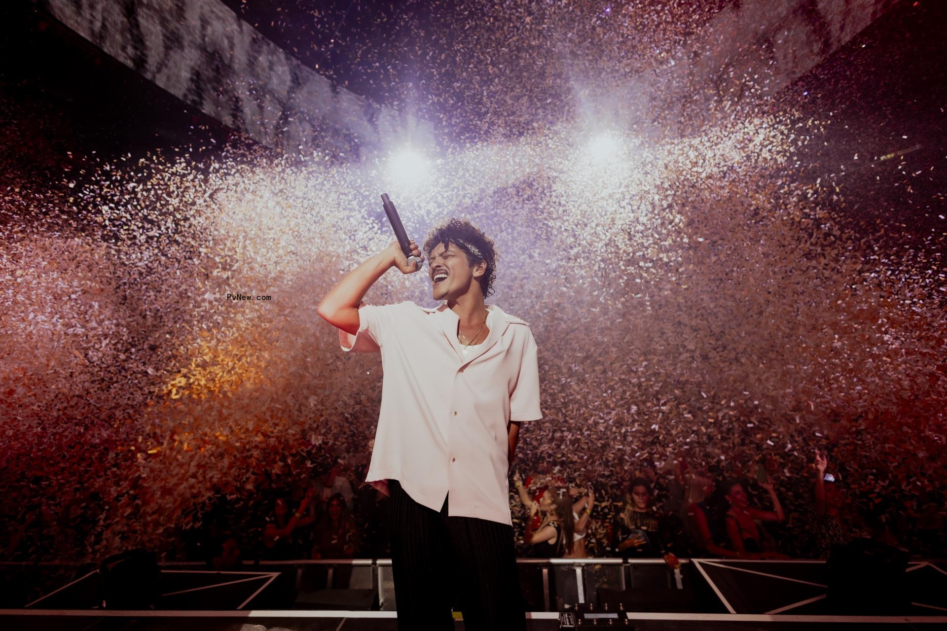 Bruno Mars Brings Finesse, Magic — and Lady Gaga — to Los Angeles for the Intuit Dome’s Opening Night: Co<i></i>ncert Review