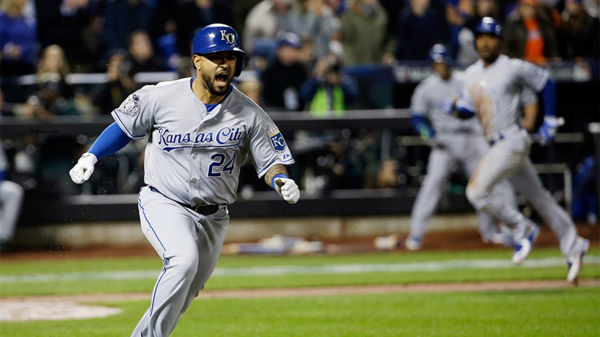 Major League ba<i></i>seball, TelevisaUnivision Strike Pact For Post-Season Games