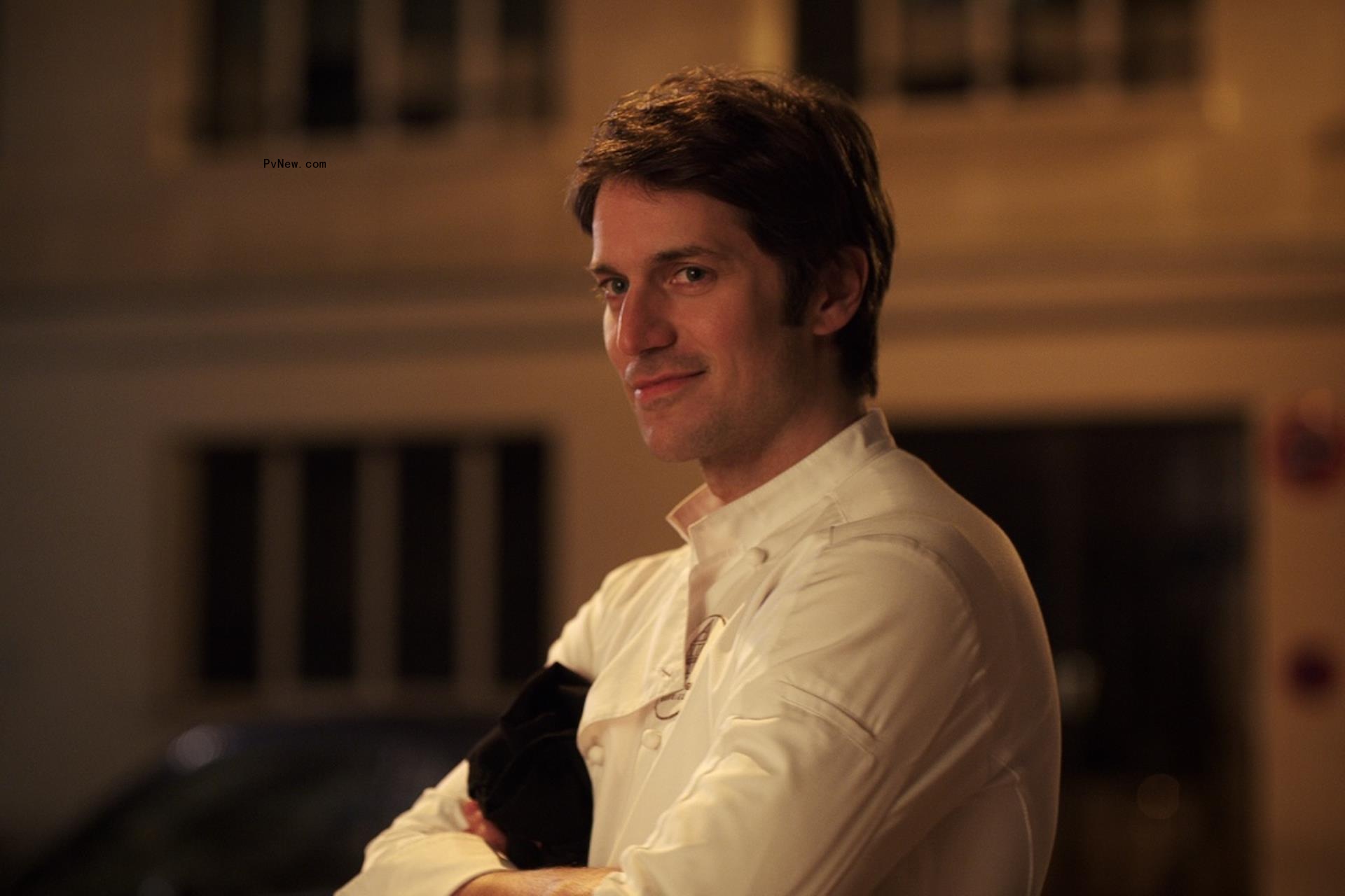‘Emily in Paris’ Star Lucas Bravo on That Season 4 Twist and Wher<i></i>e Gabriel Stands With Emily After ‘Part 1’
