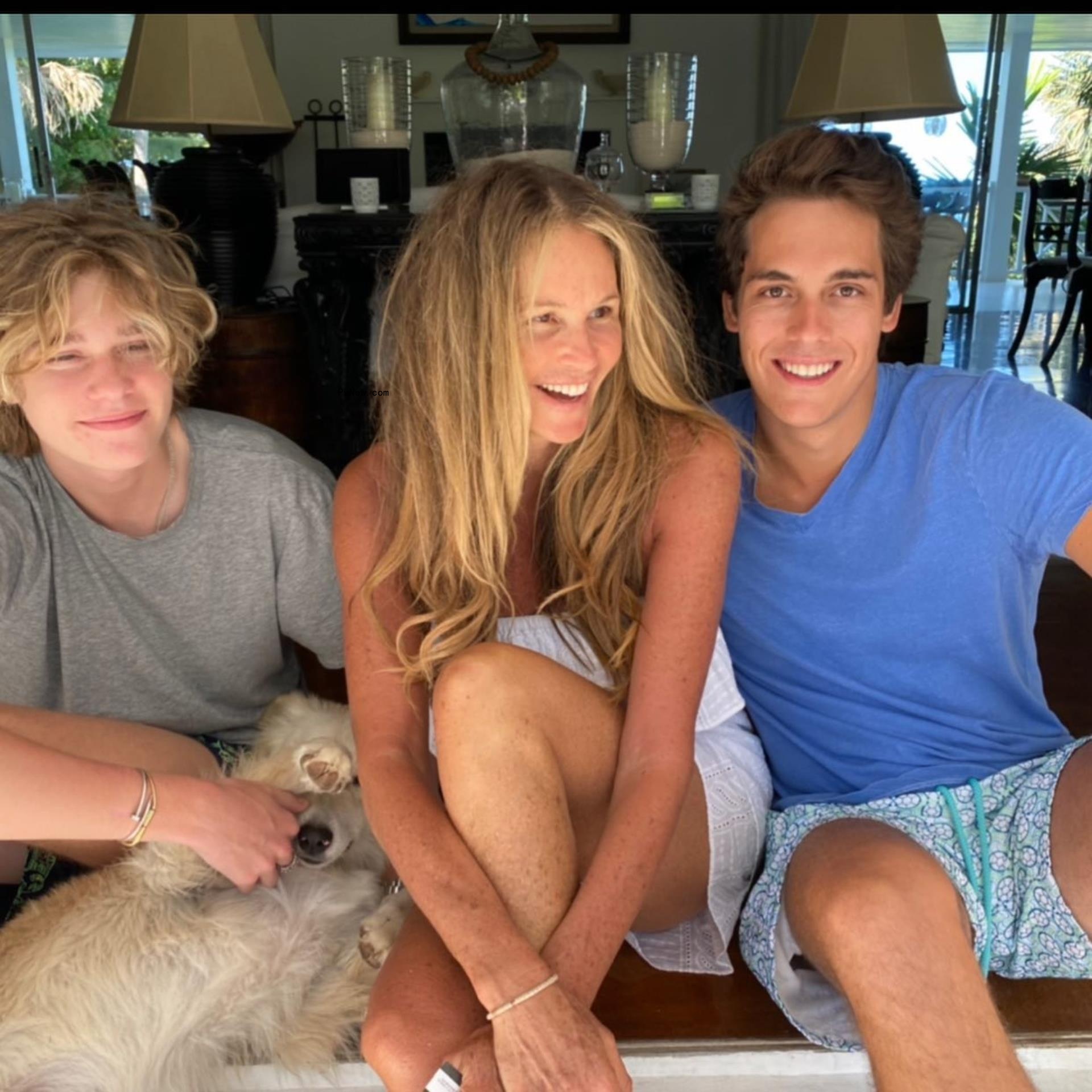 Elle Macpherson and sons in Instagram photo