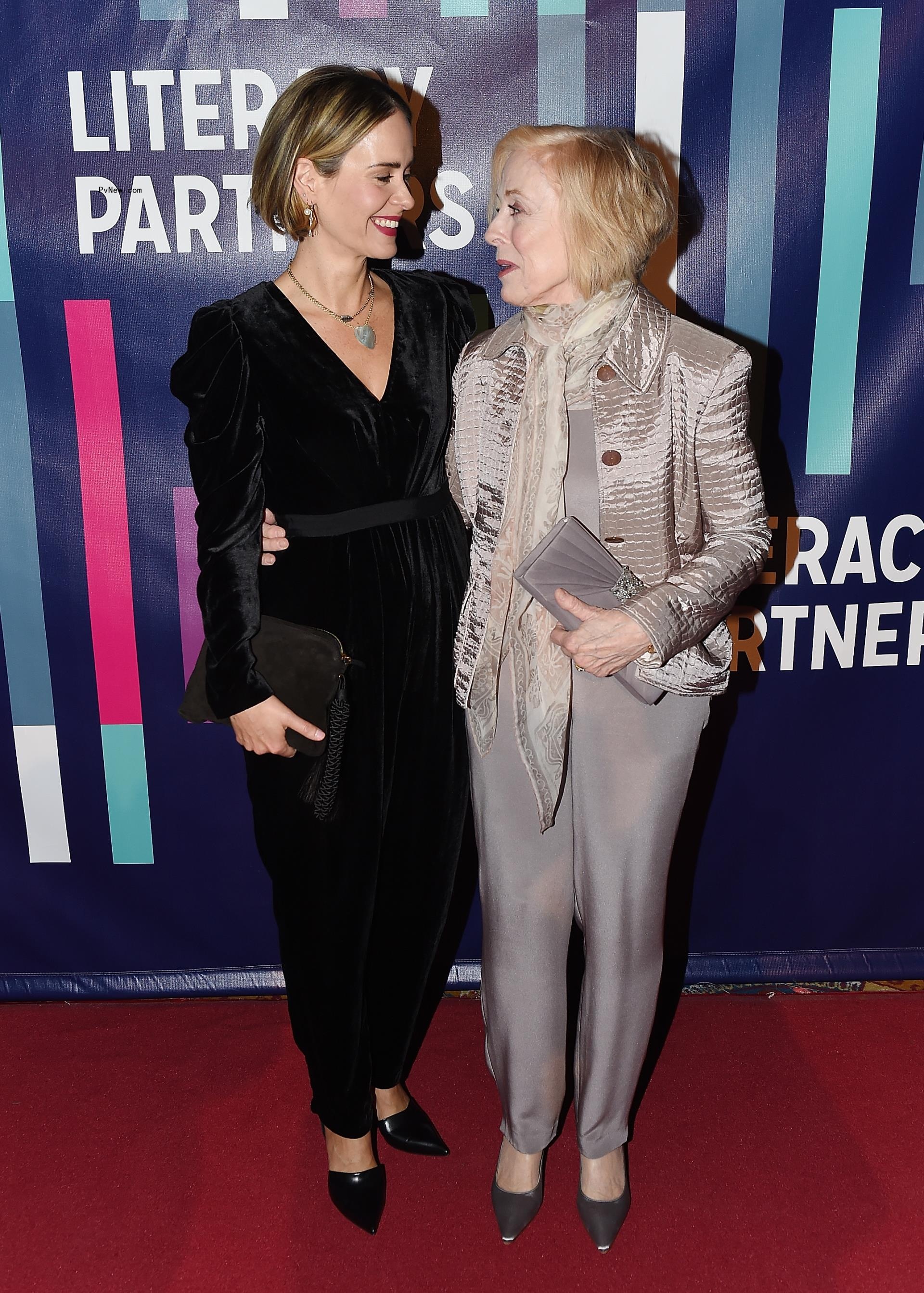 Sarah Paulson and Holland Taylor at March 2018 gala