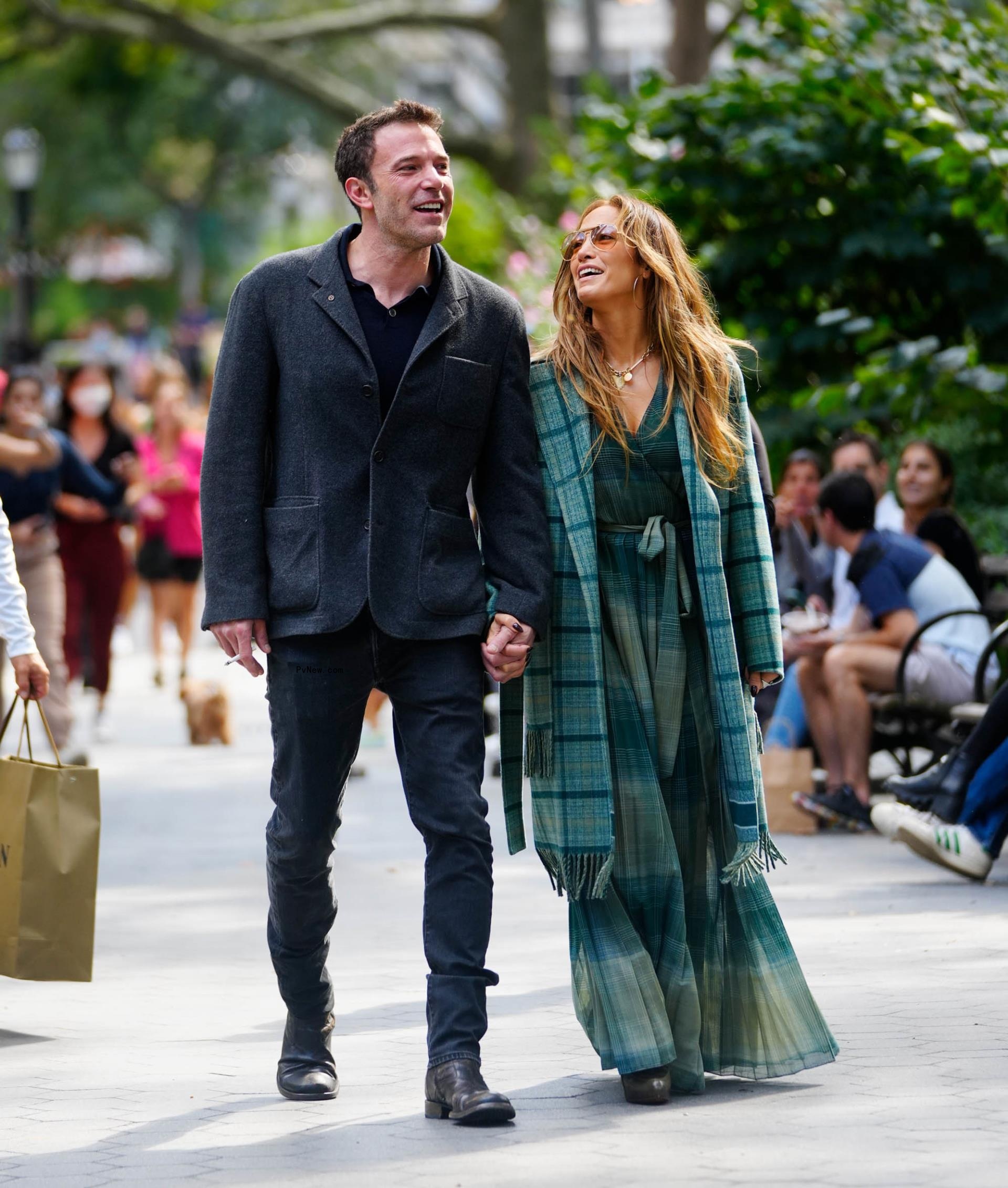 Jennifer Lopez and Ben Affleck take a walk in NYC.