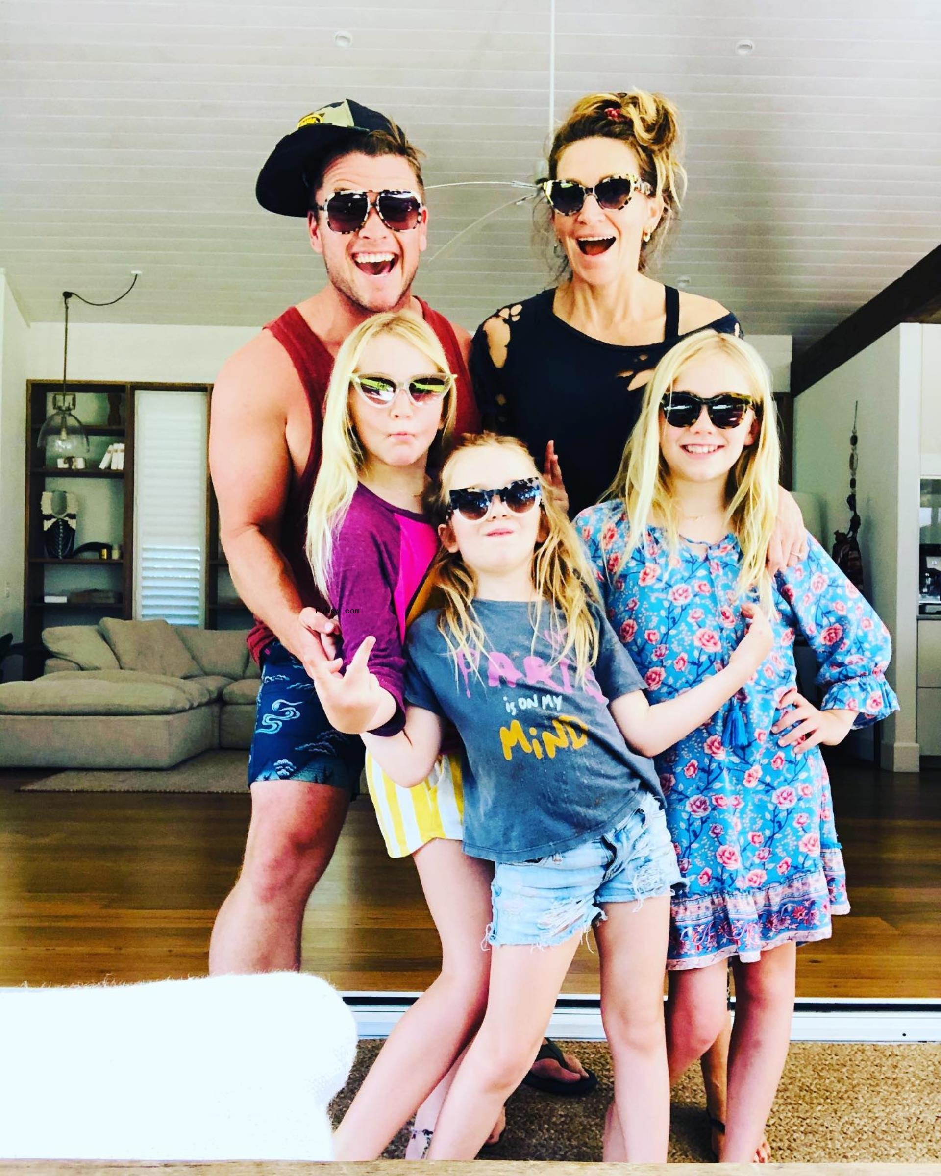 Luke Hemsworth, his wife and kids.